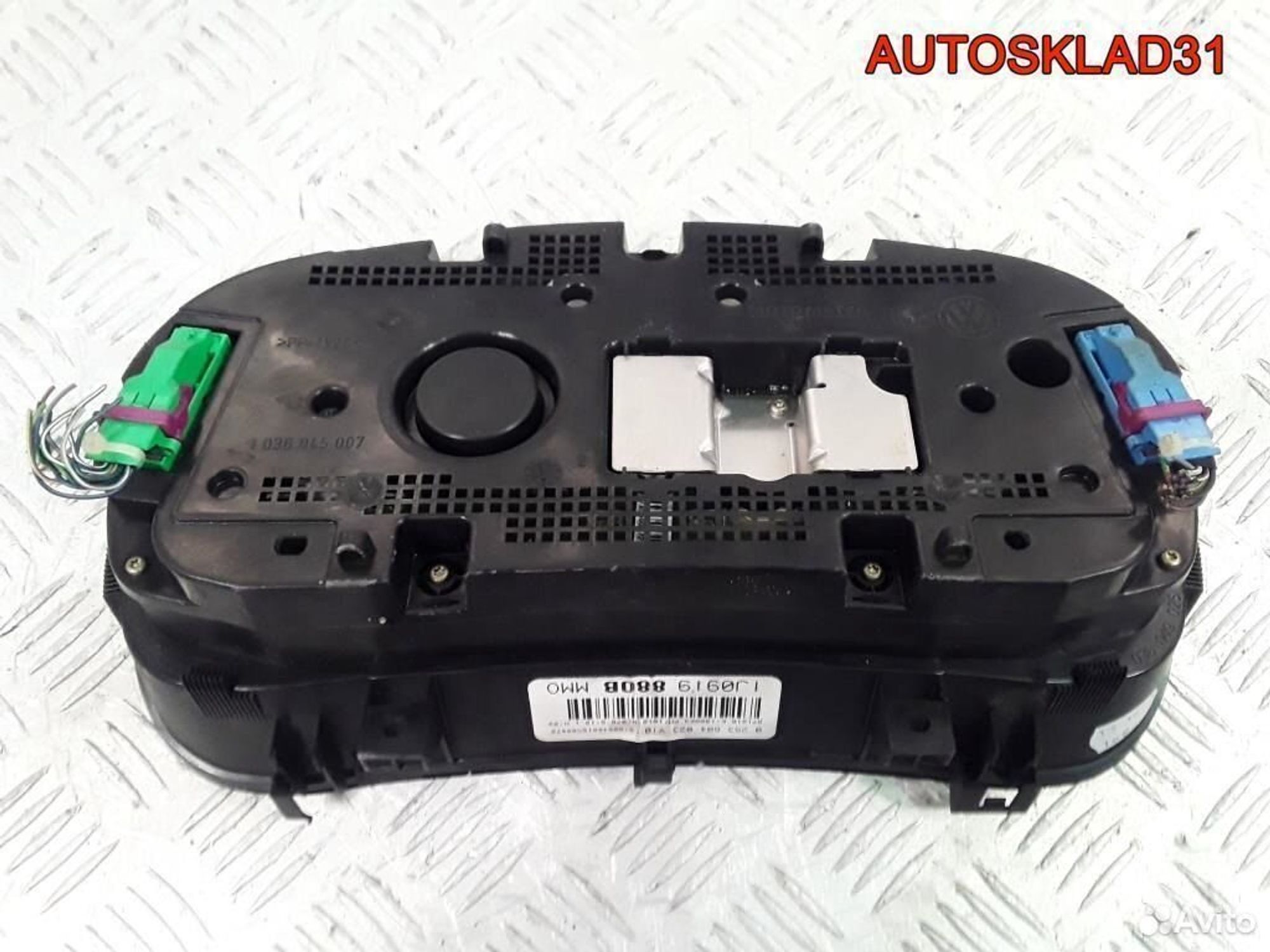 Панель приборов Volkswagen Golf 4 1J0919880B, 3600 рублей, Дубовое