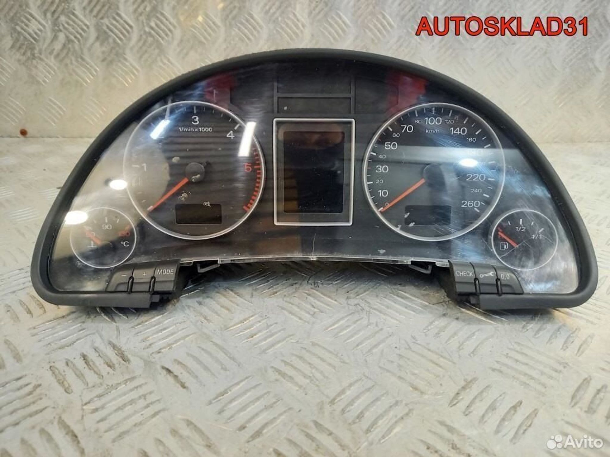 Панель приборов Audi A4 B7 8E0920932K 2.0 дизель, 4000 рублей, Дубовое