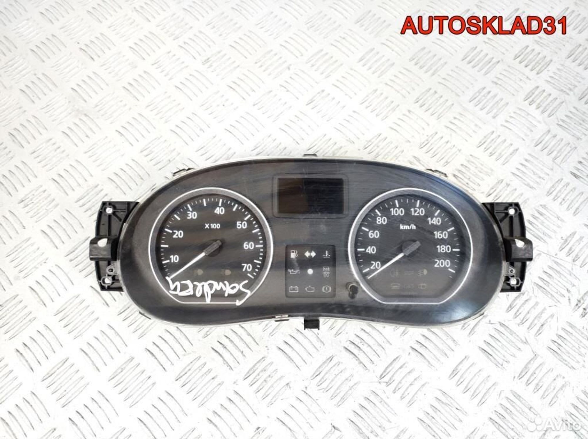 Панель приборов Renault Sandero 216774992 Бензин, 2600 рублей, Дубовое