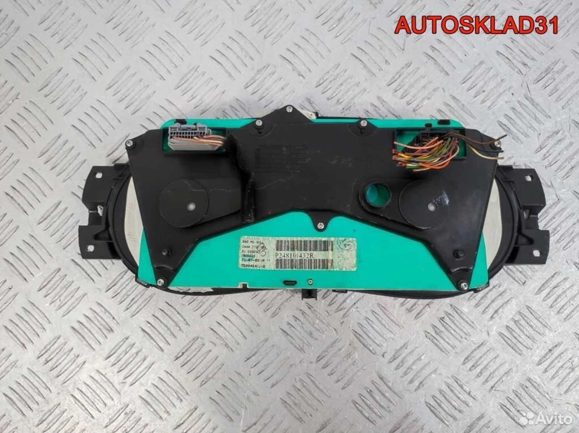 Панель приборов Renault Sandero 216774992 Бензин, 2600 рублей, Дубовое