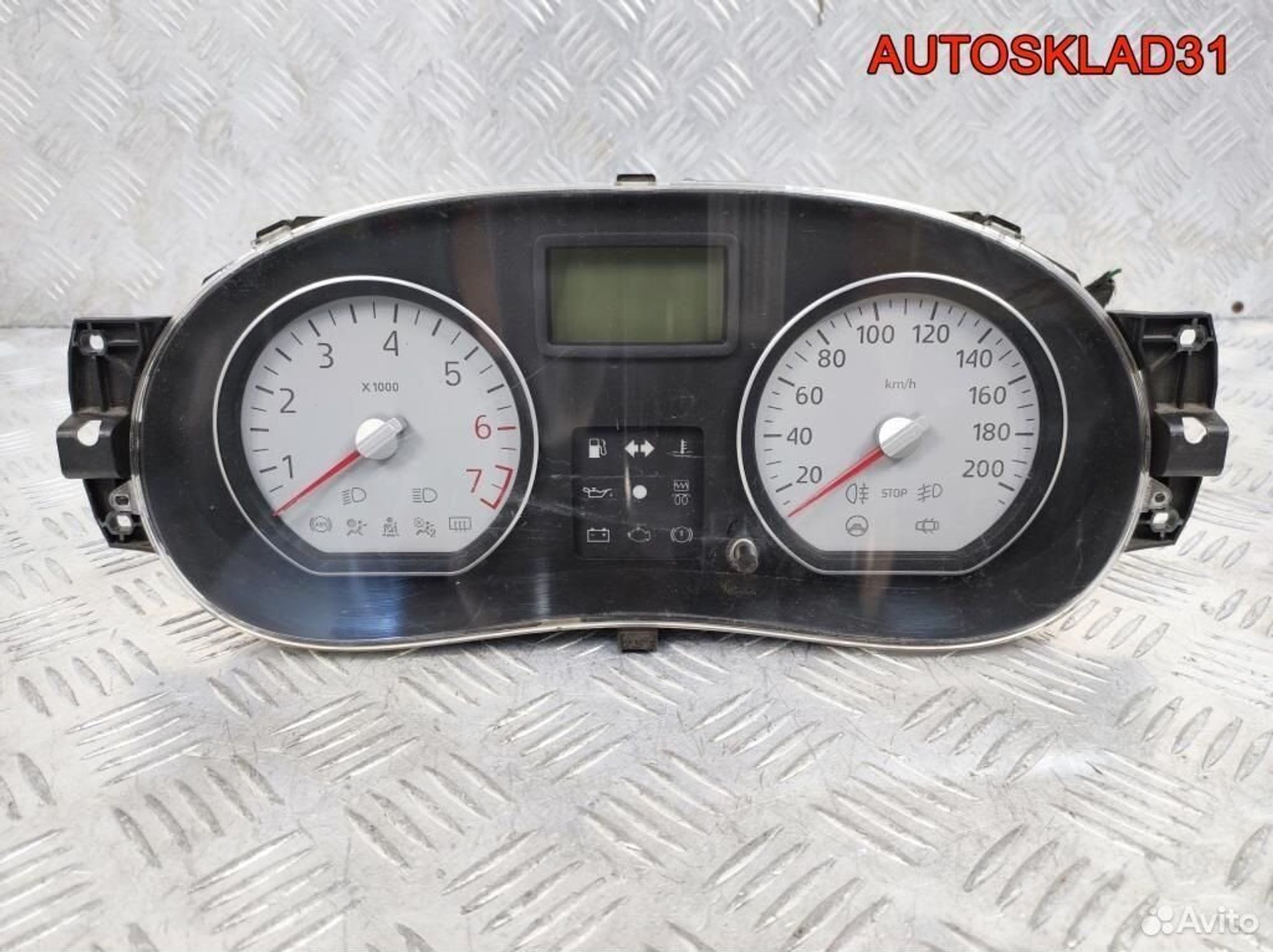 Панель приборов Renault Sandero 216774992 Бензин, 2600 рублей, Дубовое