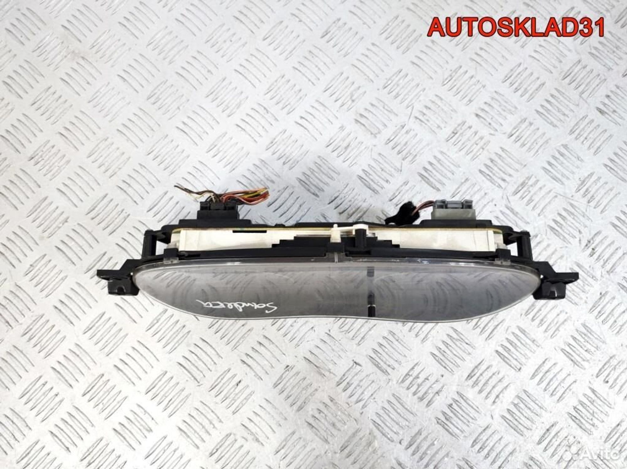 Панель приборов Renault Sandero 216774992 Бензин, 2600 рублей, Дубовое