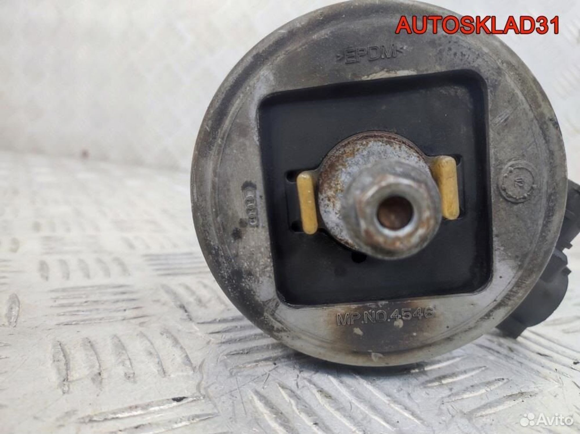 Опора двигателя Audi A4 B6 2.5 8E0199379E Дизель, 3600 рублей, Дубовое