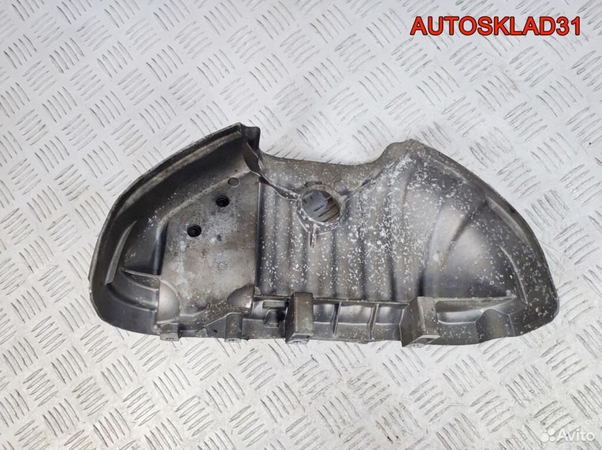 Кожух впускного коллектора VW Golf 4 06A133228S, 1300 рублей, Дубовое