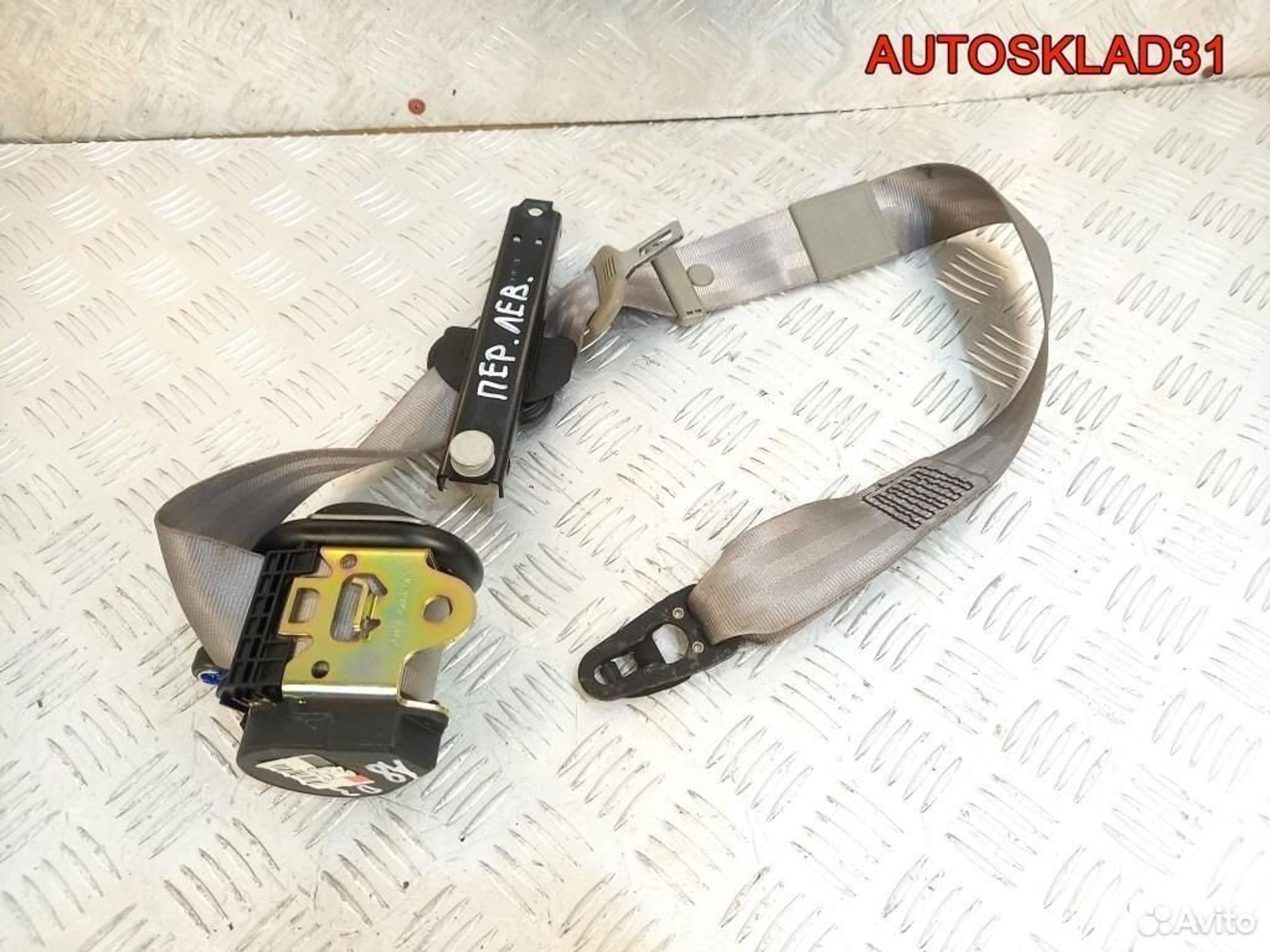 Ремень безопасности передний левый Audi A8 D3, 2100 рублей, Дубовое