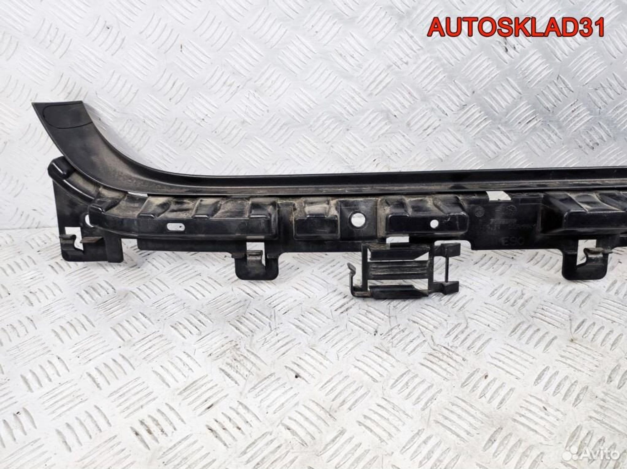 Направляющая заднего бампера BMW E90 51127058522, 1300 рублей, Дубовое