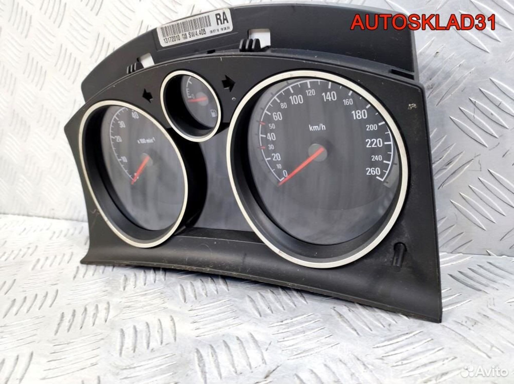 Панель приборов Opel Astra H 13172010 Бензин, 4600 рублей, Дубовое