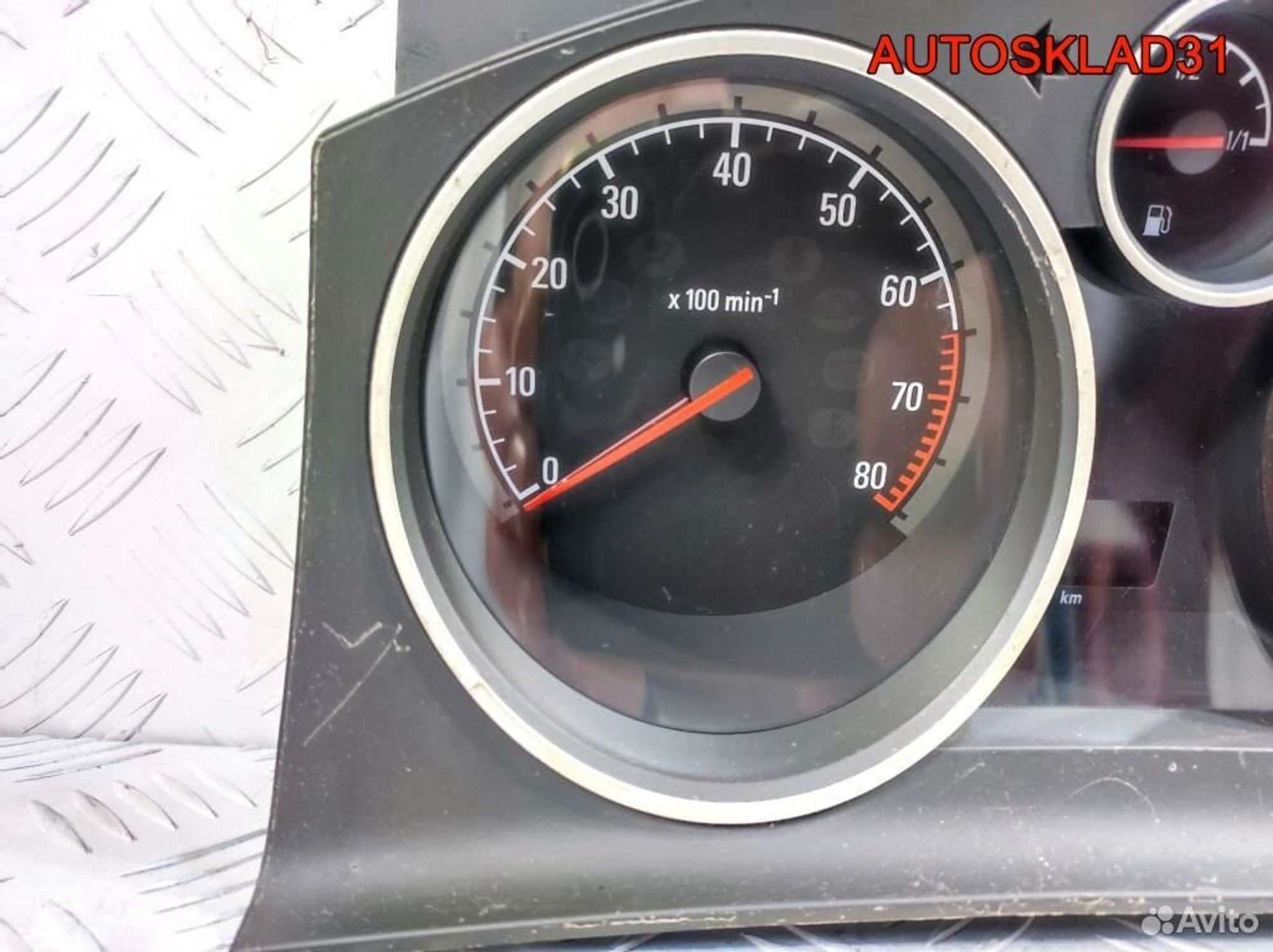 Панель приборов Opel Astra H 13172010 Бензин, 4600 рублей, Дубовое