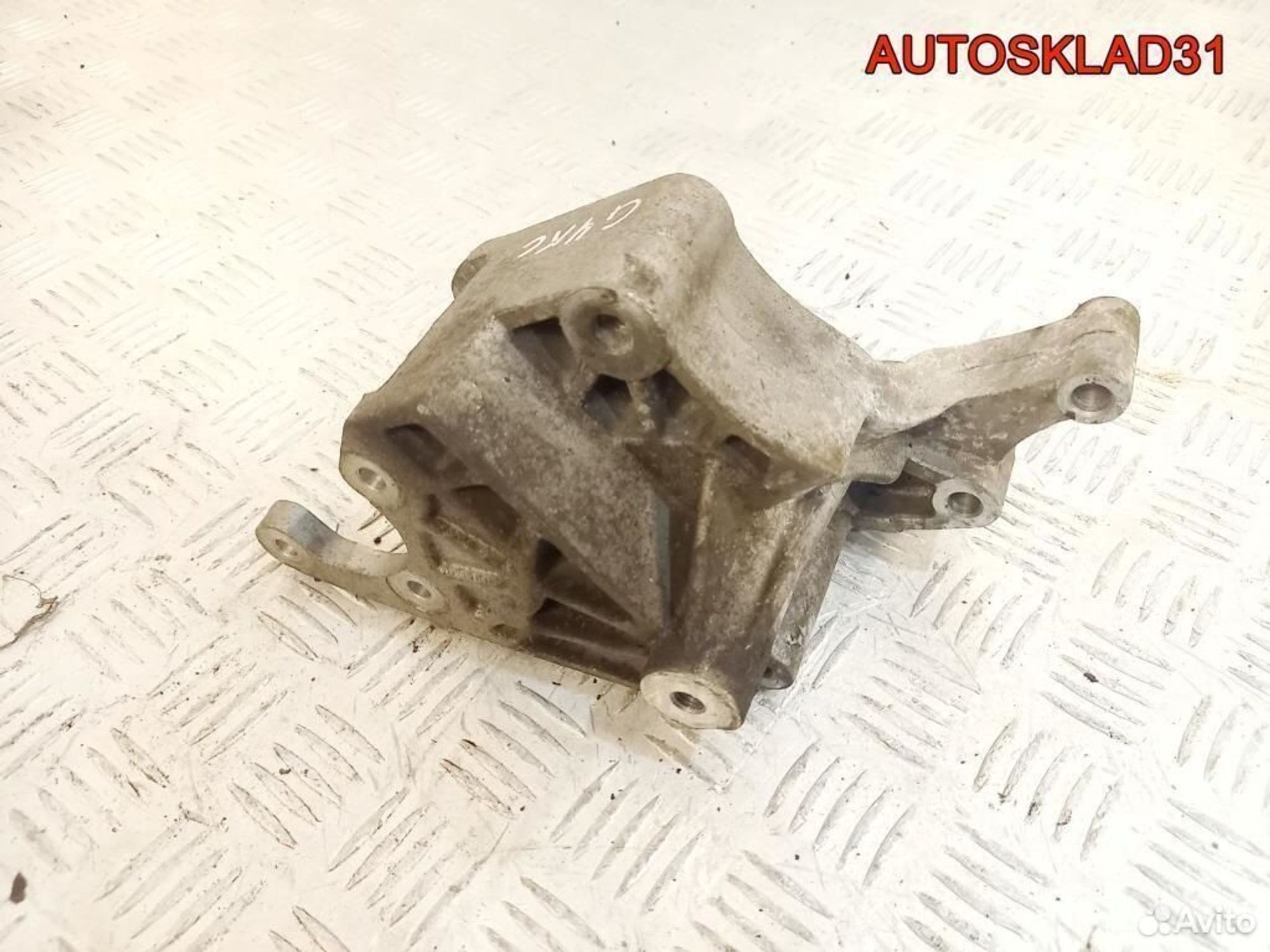 Кронштейн гур Hyundai Sonata 5 NF G4KC 2525225001, 600 рублей, Дубовое