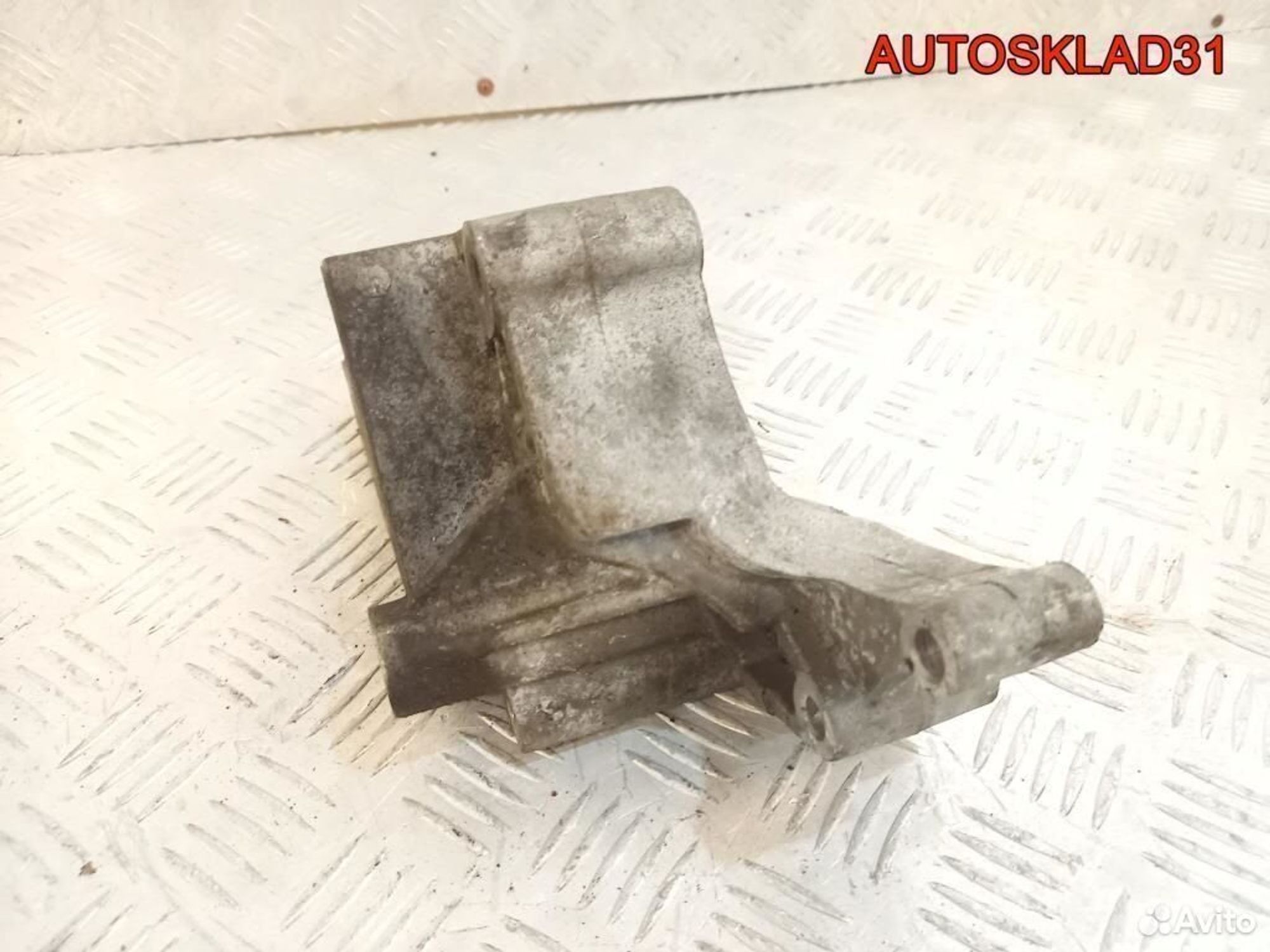 Кронштейн гур Hyundai Sonata 5 NF G4KC 2525225001, 600 рублей, Дубовое