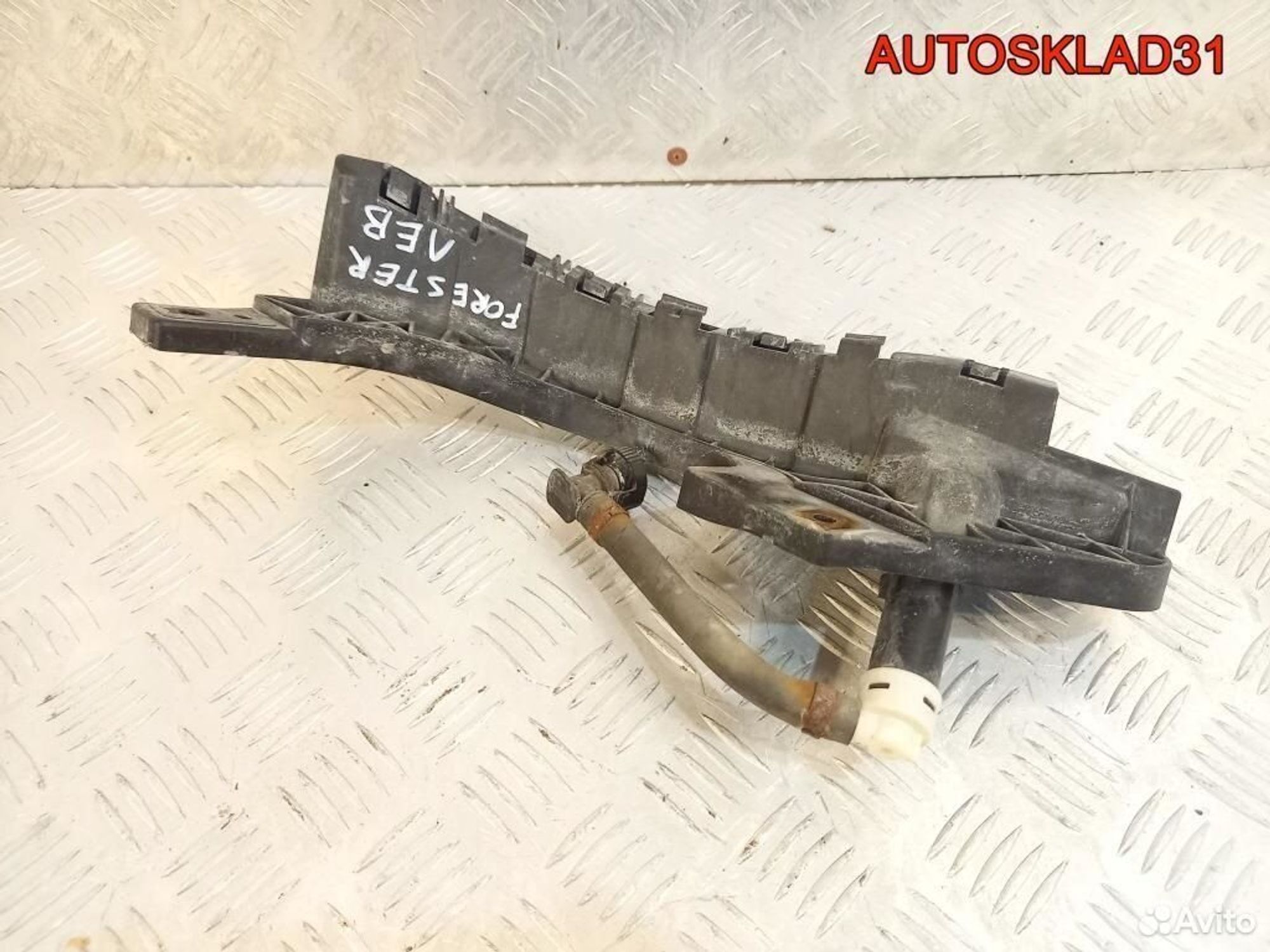 Кронштейн фар левый Subaru Forester 57707SC030, 2600 рублей, Дубовое