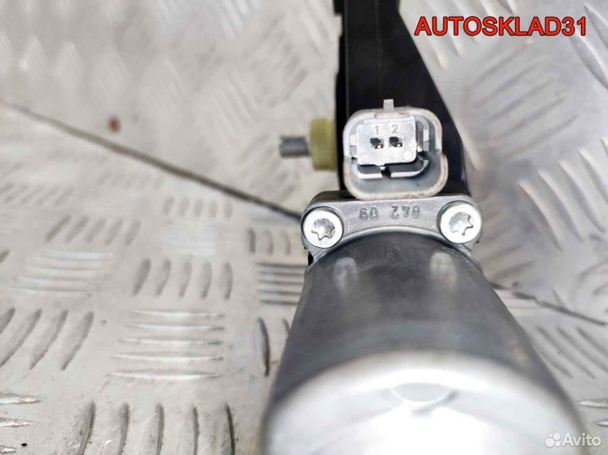 Моторчик стеклоподъемника Hyundai i30 824502R000, 1700 рублей, Дубовое