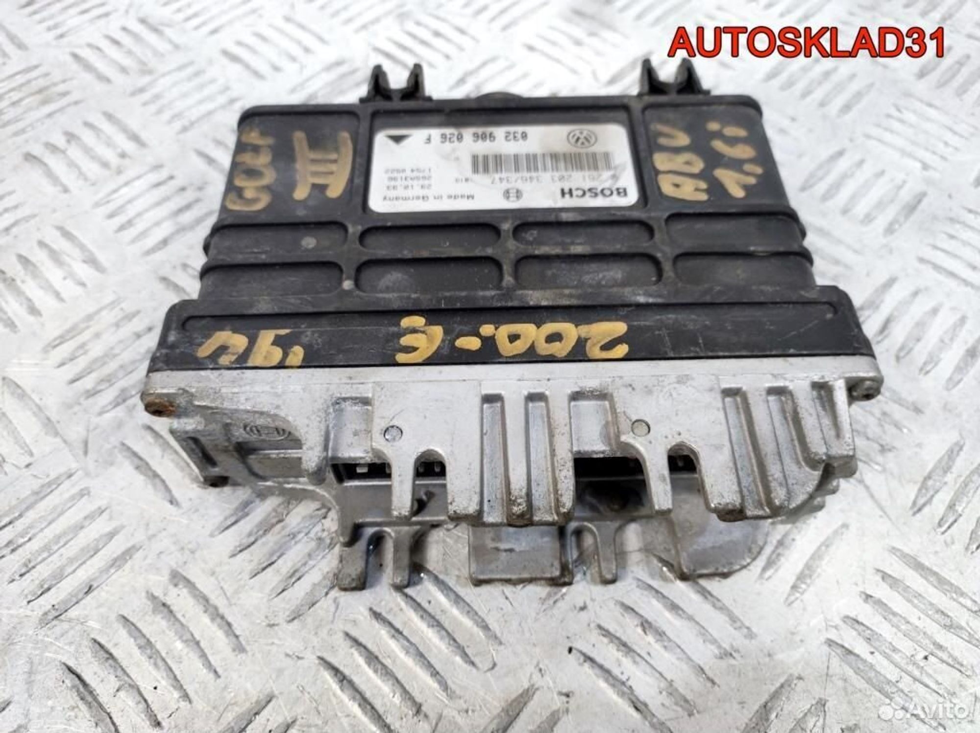Блок эбу Volkswagen Golf 3 1.6 ABU 032906026F, 1000 рублей, Дубовое