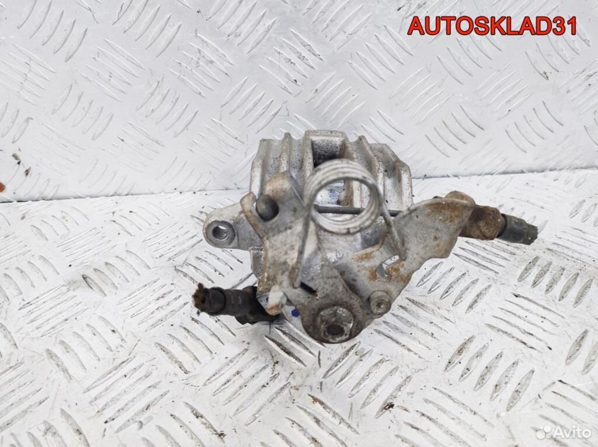 Суппорт тормозной зад правый Audi A4 B6 8E0615424G, 4100 рублей, Дубовое