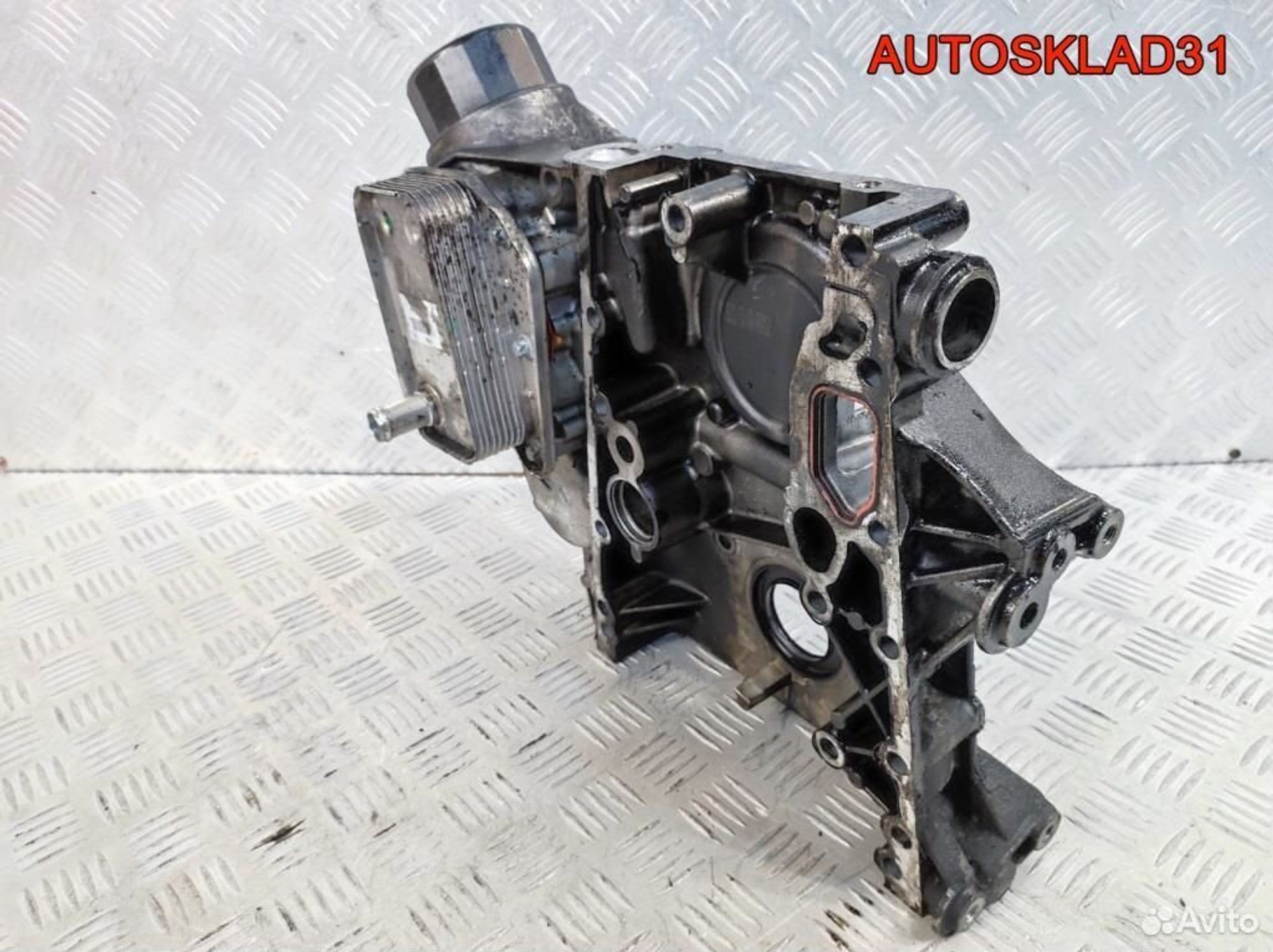 Крышка двигателя передняя Mercedes W203 6460150602, 1700 рублей, Дубовое