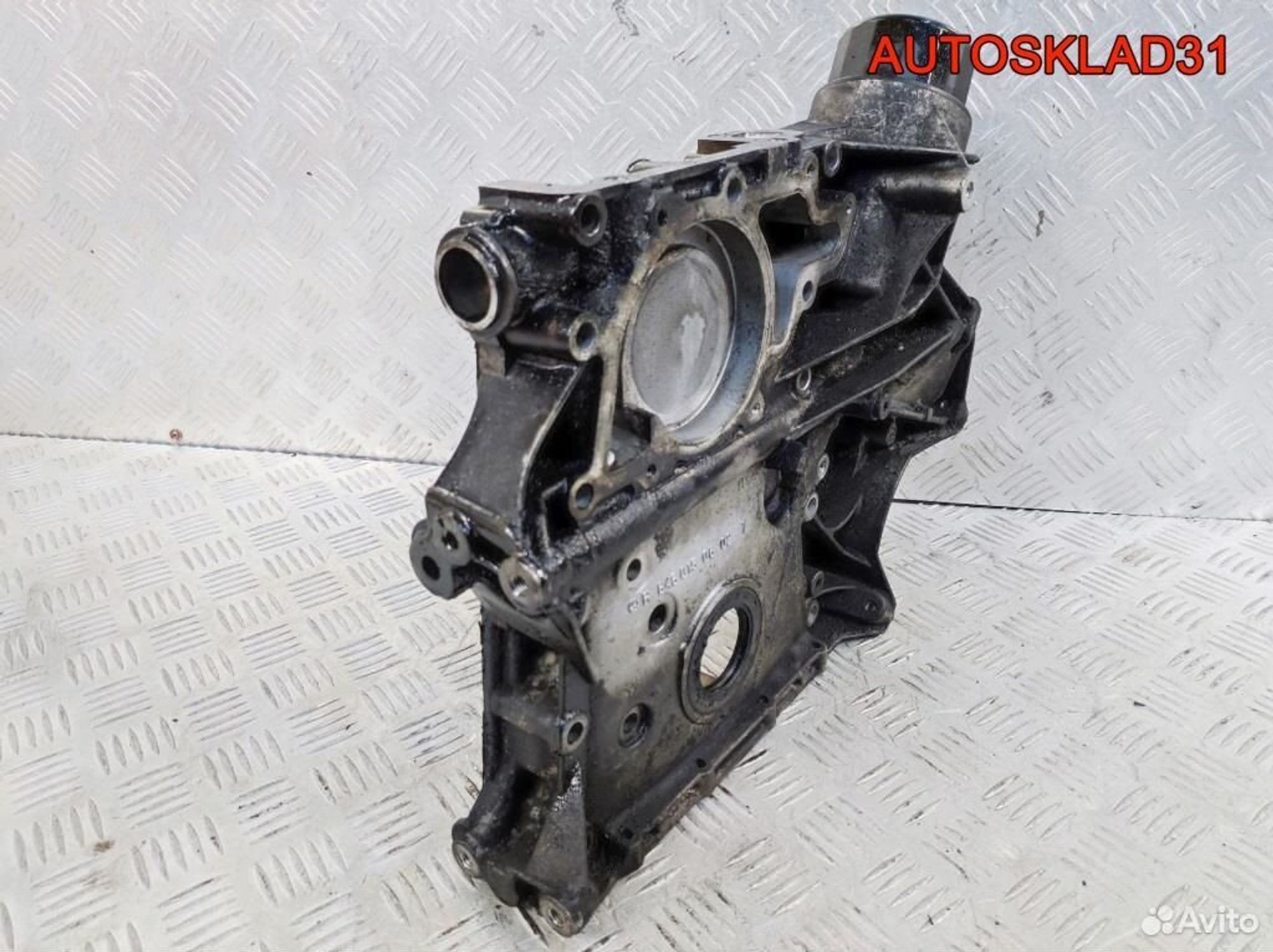 Крышка двигателя передняя Mercedes W203 6460150602, 1700 рублей, Дубовое