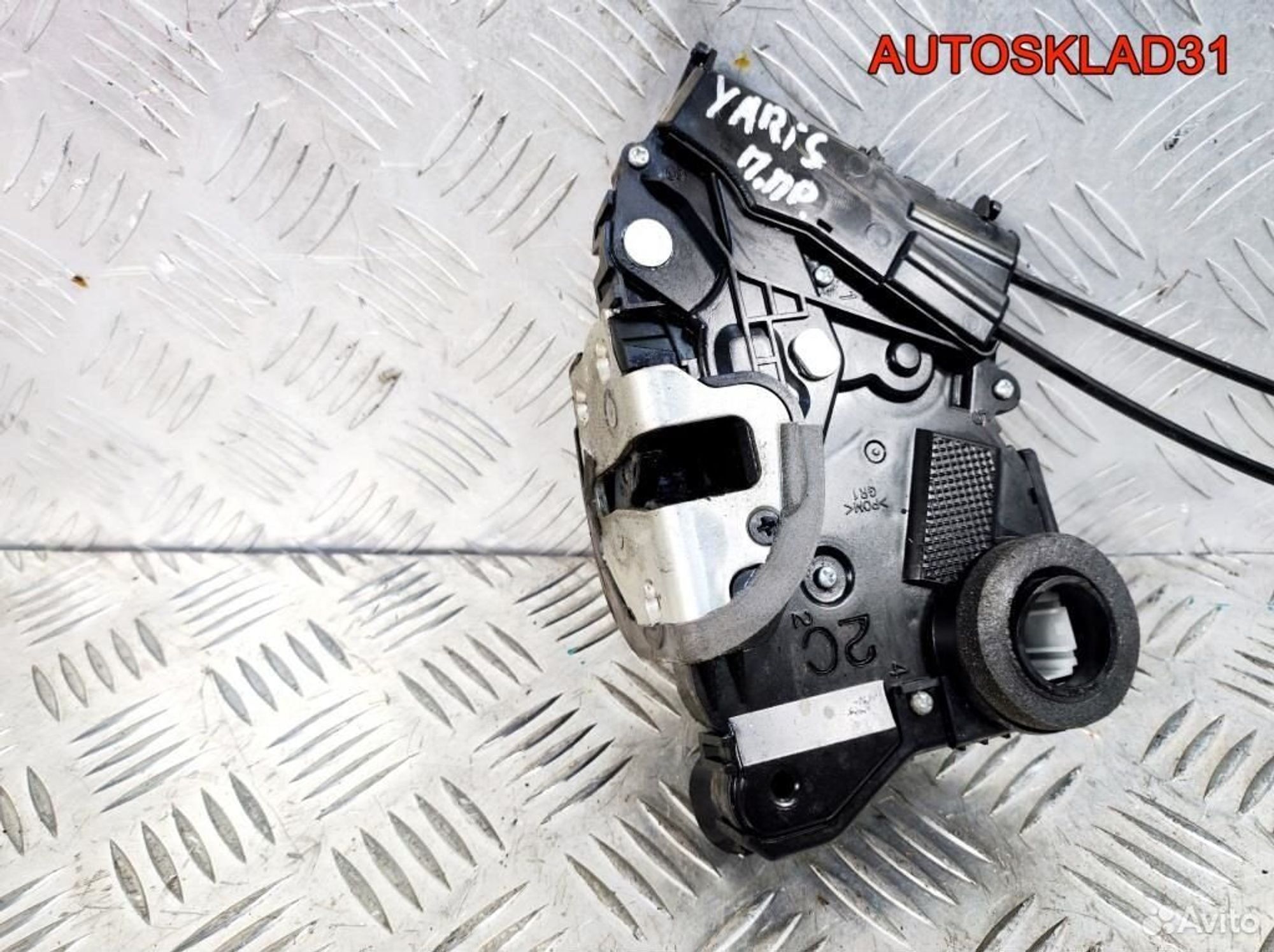 Замок двери передней правой Toyota Yaris, 1700 рублей, Дубовое