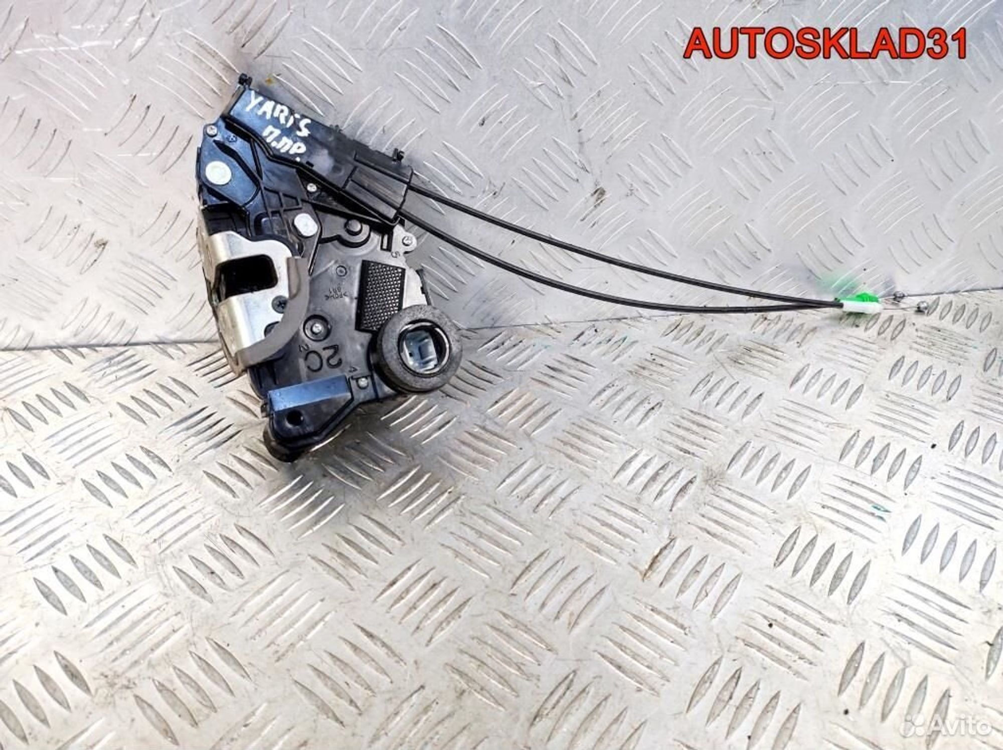 Замок двери передней правой Toyota Yaris, 1700 рублей, Дубовое