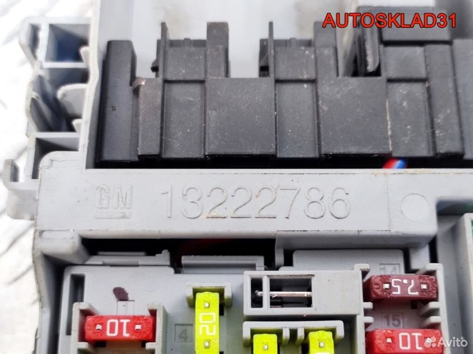Блок предохранителей салона Opel Astra J 13222786, 2100 рублей, Дубовое