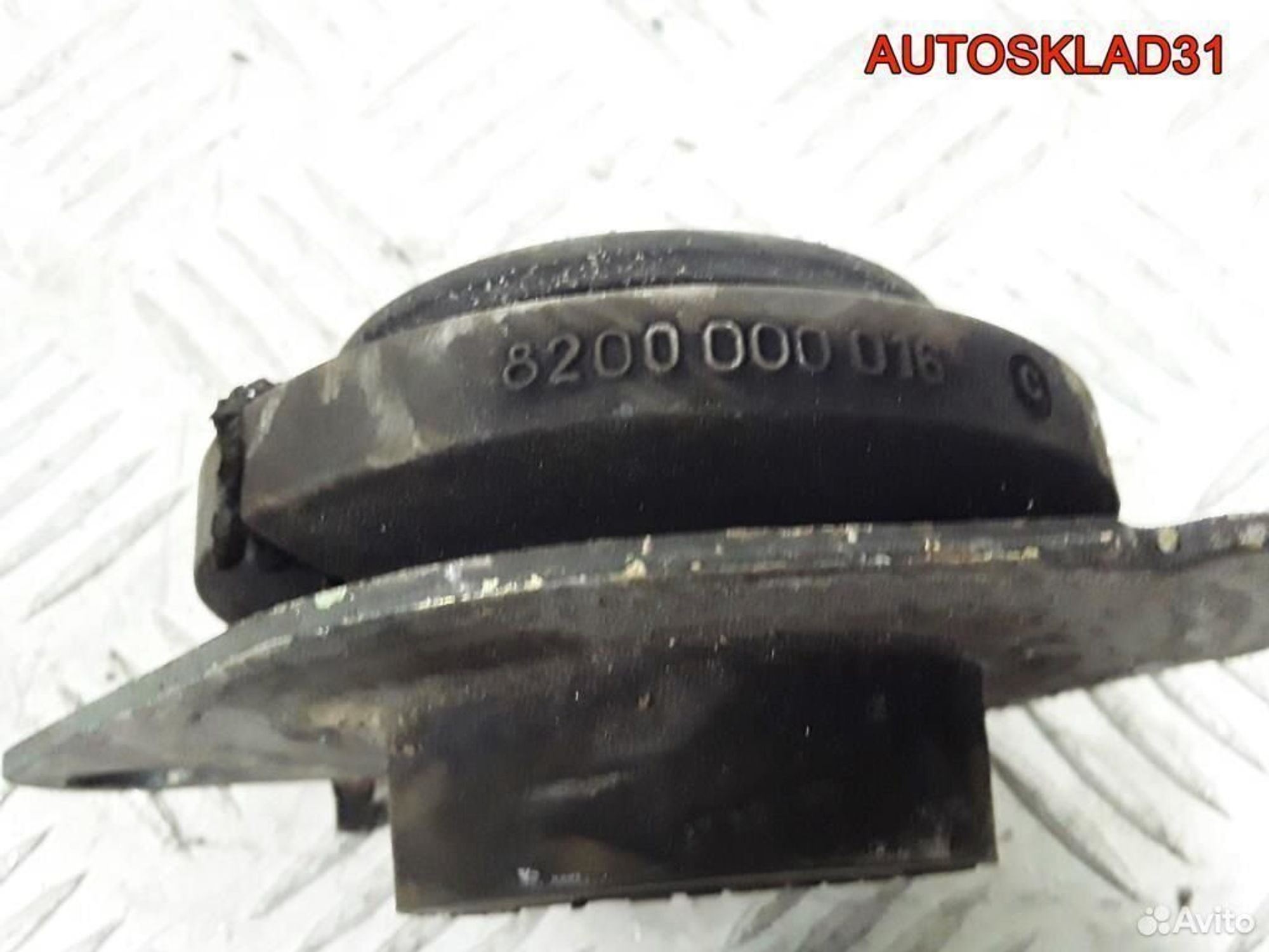 Опора двигателя левая Renault Laguna 2 8200000016, 1200 рублей, Дубовое