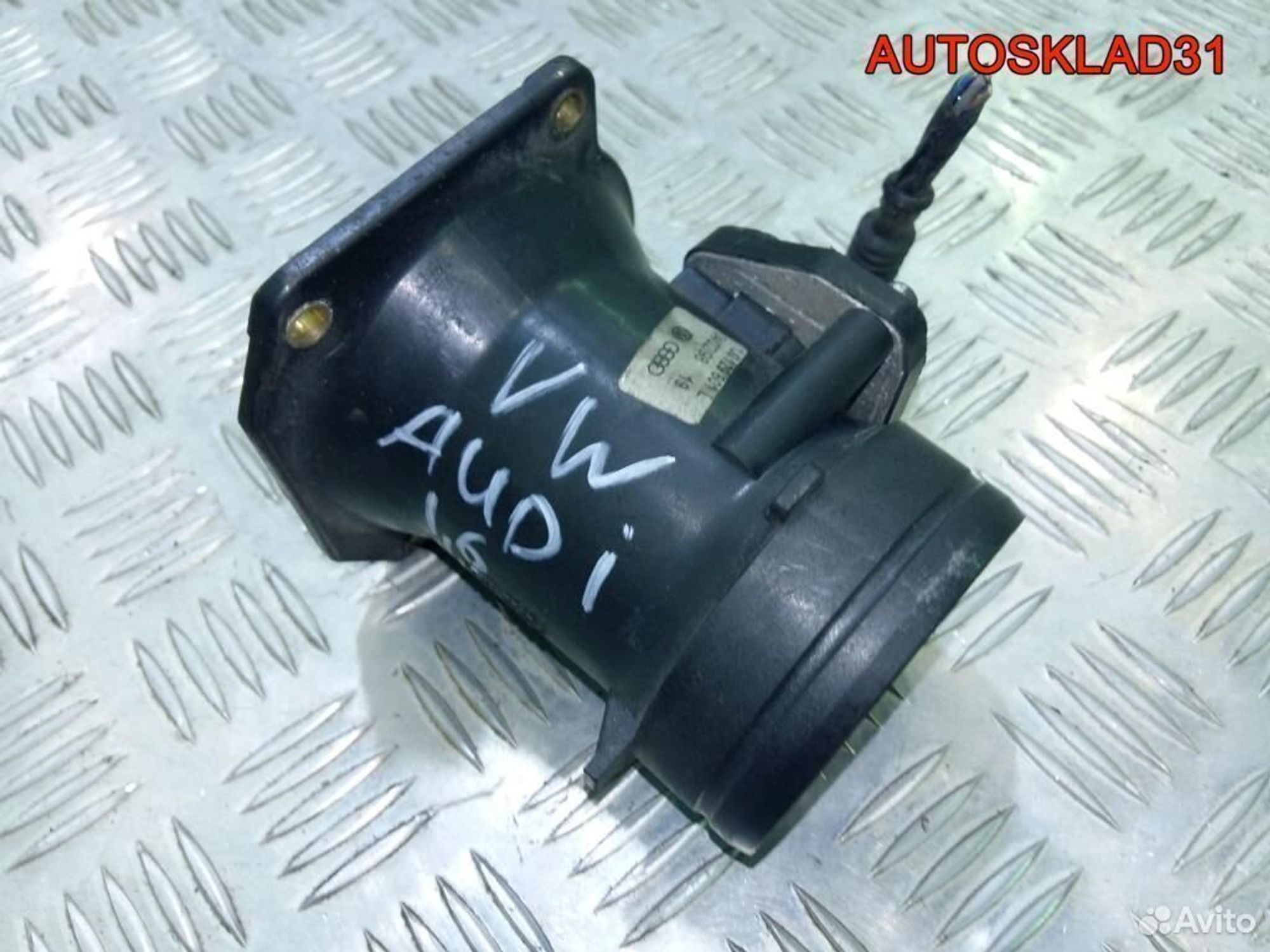 Расходомер воздуха Audi A4 B5 06A906461B, 3600 рублей, Дубовое