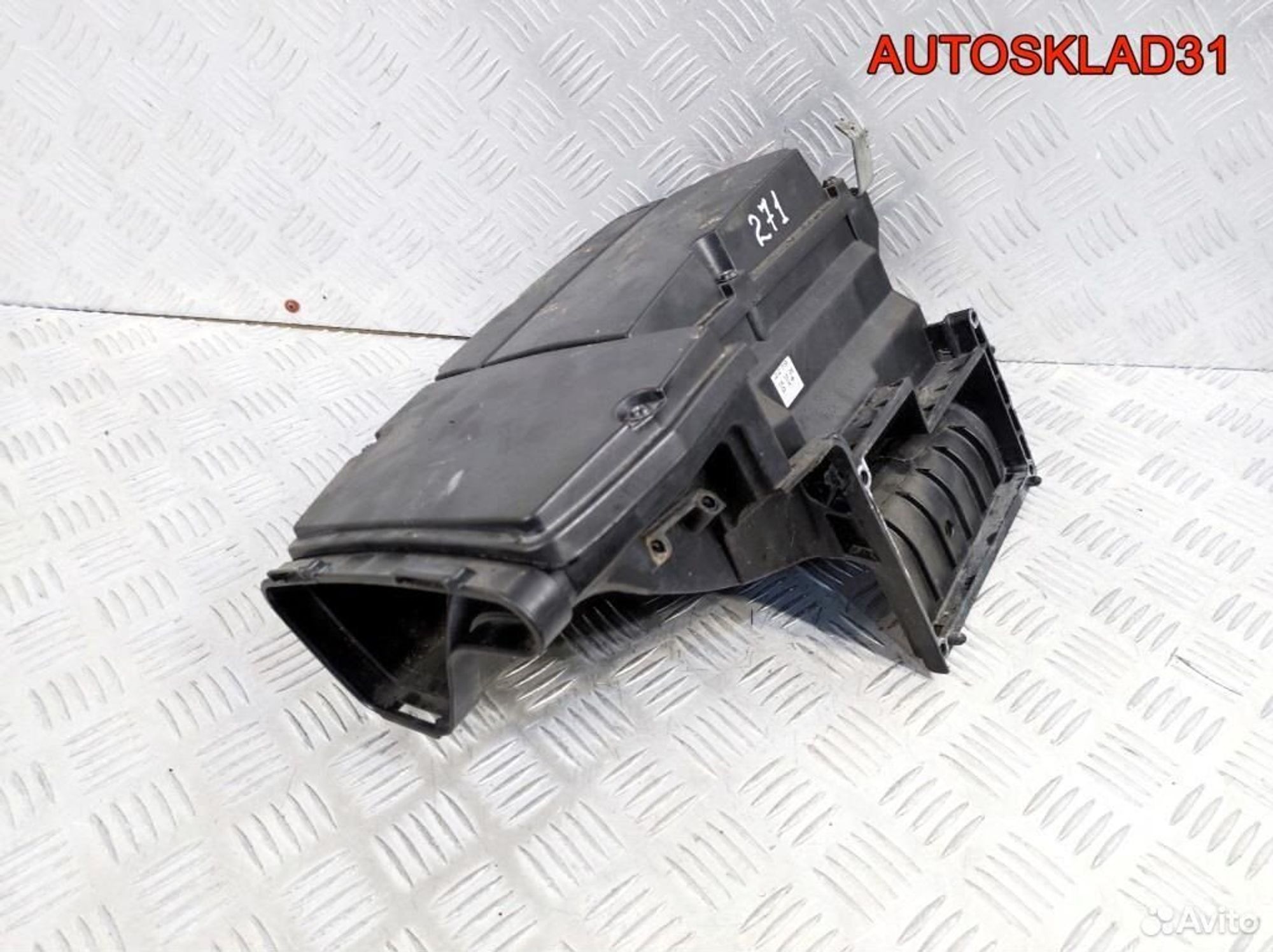 Корпус воздушного фильтра Mercedes W203 2710900901, 3600 рублей, Дубовое
