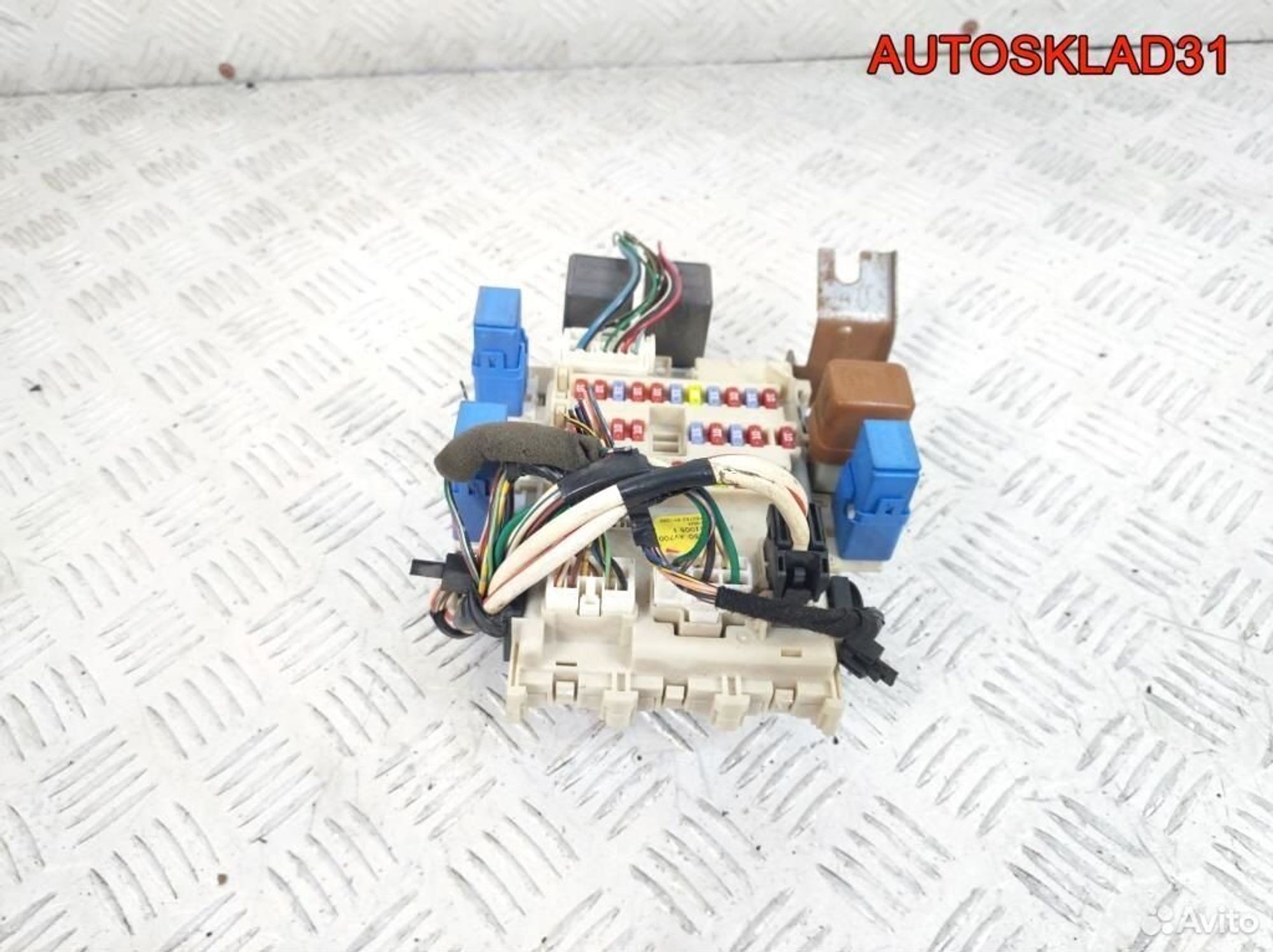 Блок предохранителей Nissan Primera P12 24350AV700, 1700 рублей, Дубовое