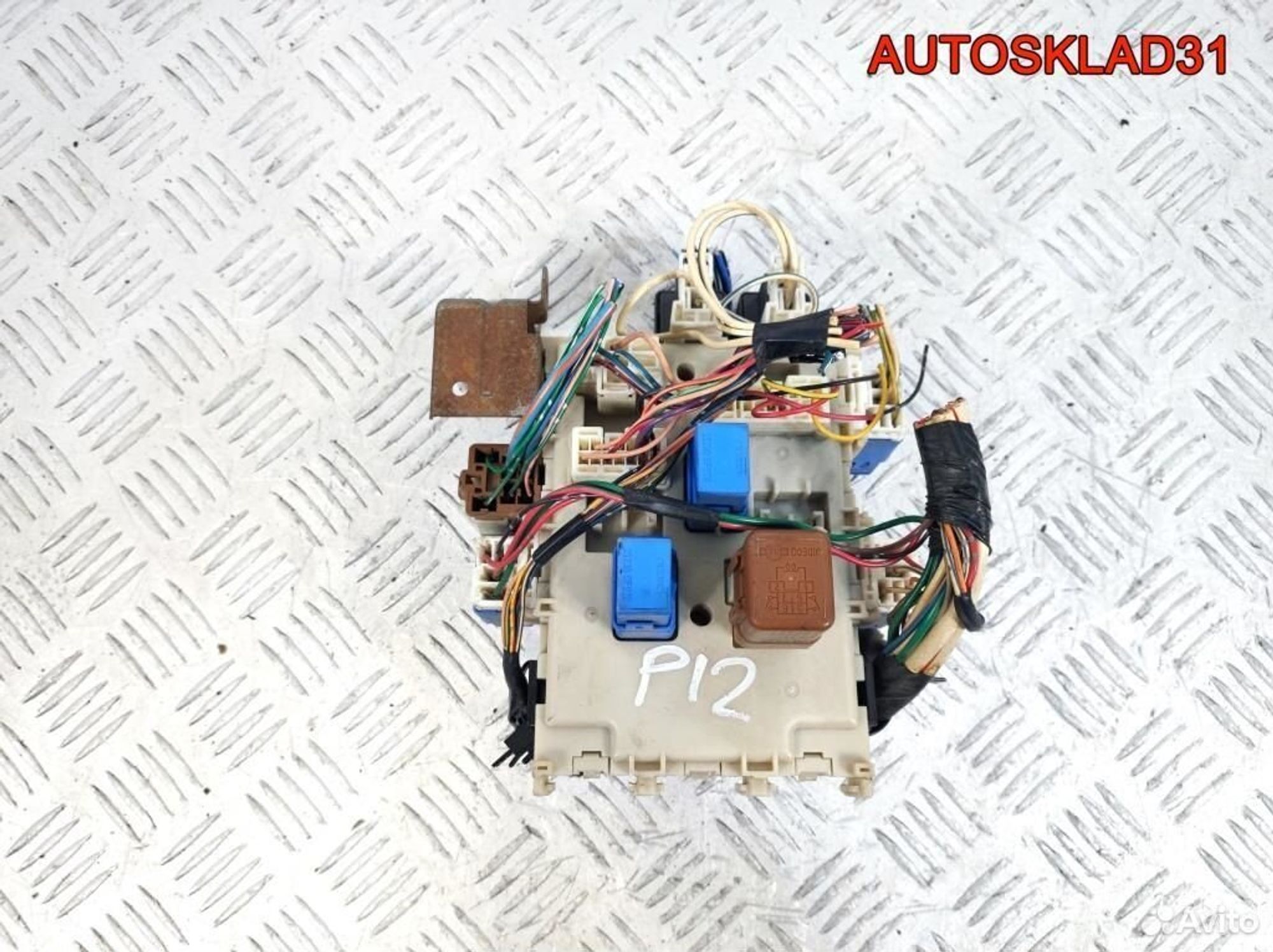 Блок предохранителей Nissan Primera P12 24350AV700, 1700 рублей, Дубовое