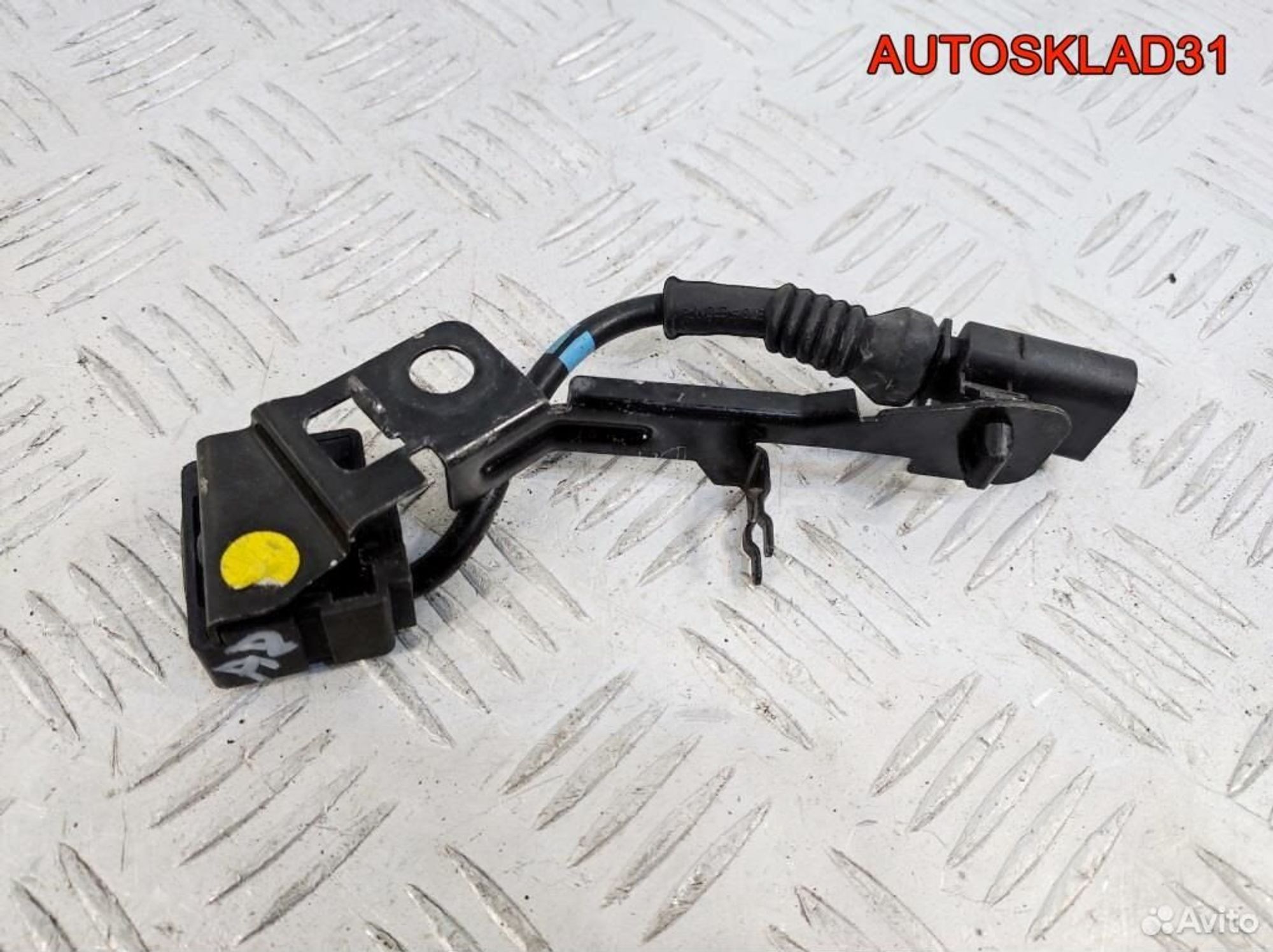 Датчик ускорения пневмоподвески Audi A8 4E0907651G, 900 рублей, Дубовое