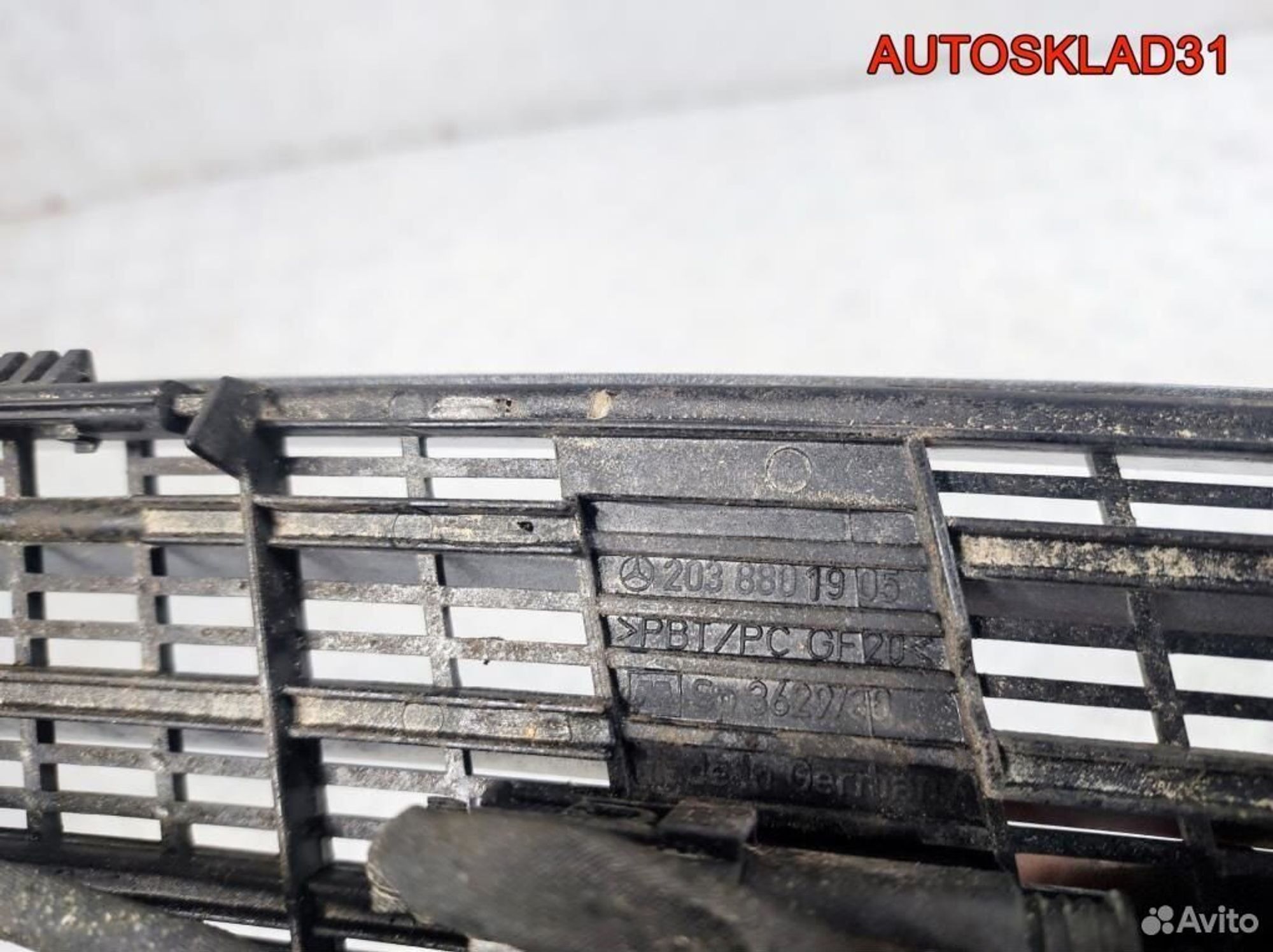 Решетка в капот Mercedes Benz W203 A2038801905, 2600 рублей, Дубовое