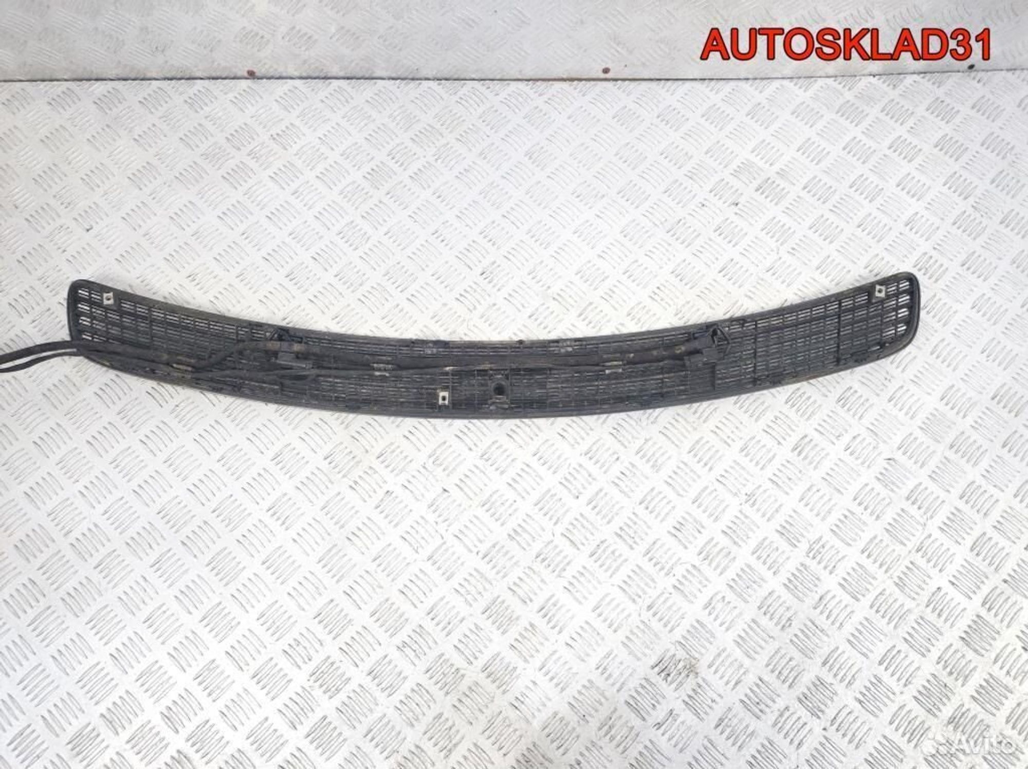 Решетка в капот Mercedes Benz W203 A2038801905, 2600 рублей, Дубовое