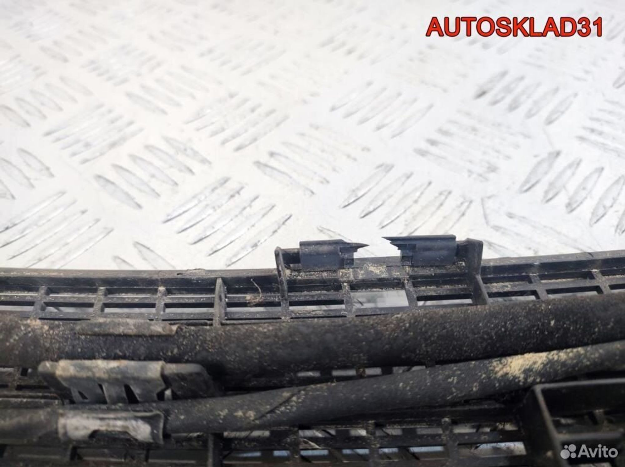 Решетка в капот Mercedes Benz W203 A2038801905, 2600 рублей, Дубовое