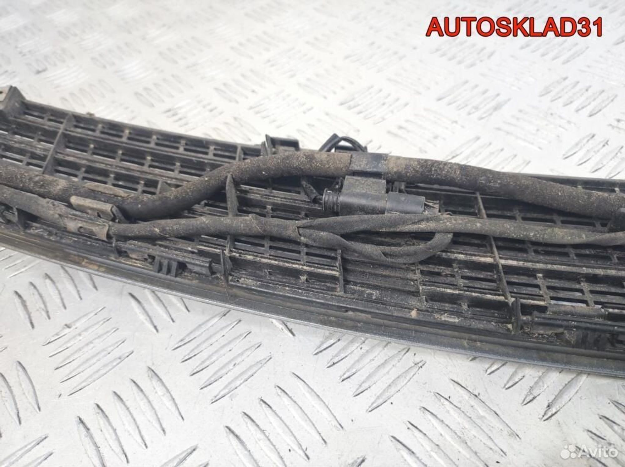 Решетка в капот Mercedes Benz W203 A2038801905, 2600 рублей, Дубовое