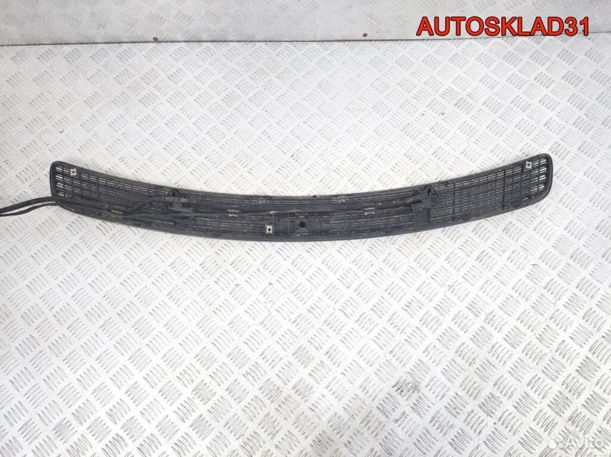 Решетка в капот Mercedes Benz W203 A2038801905, 2600 рублей, Дубовое
