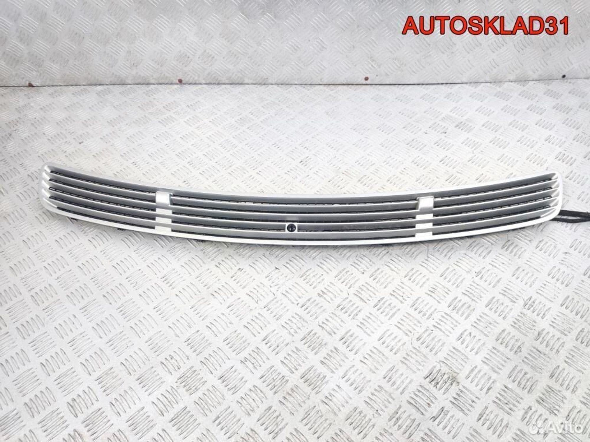 Решетка в капот Mercedes Benz W203 A2038801905, 2600 рублей, Дубовое