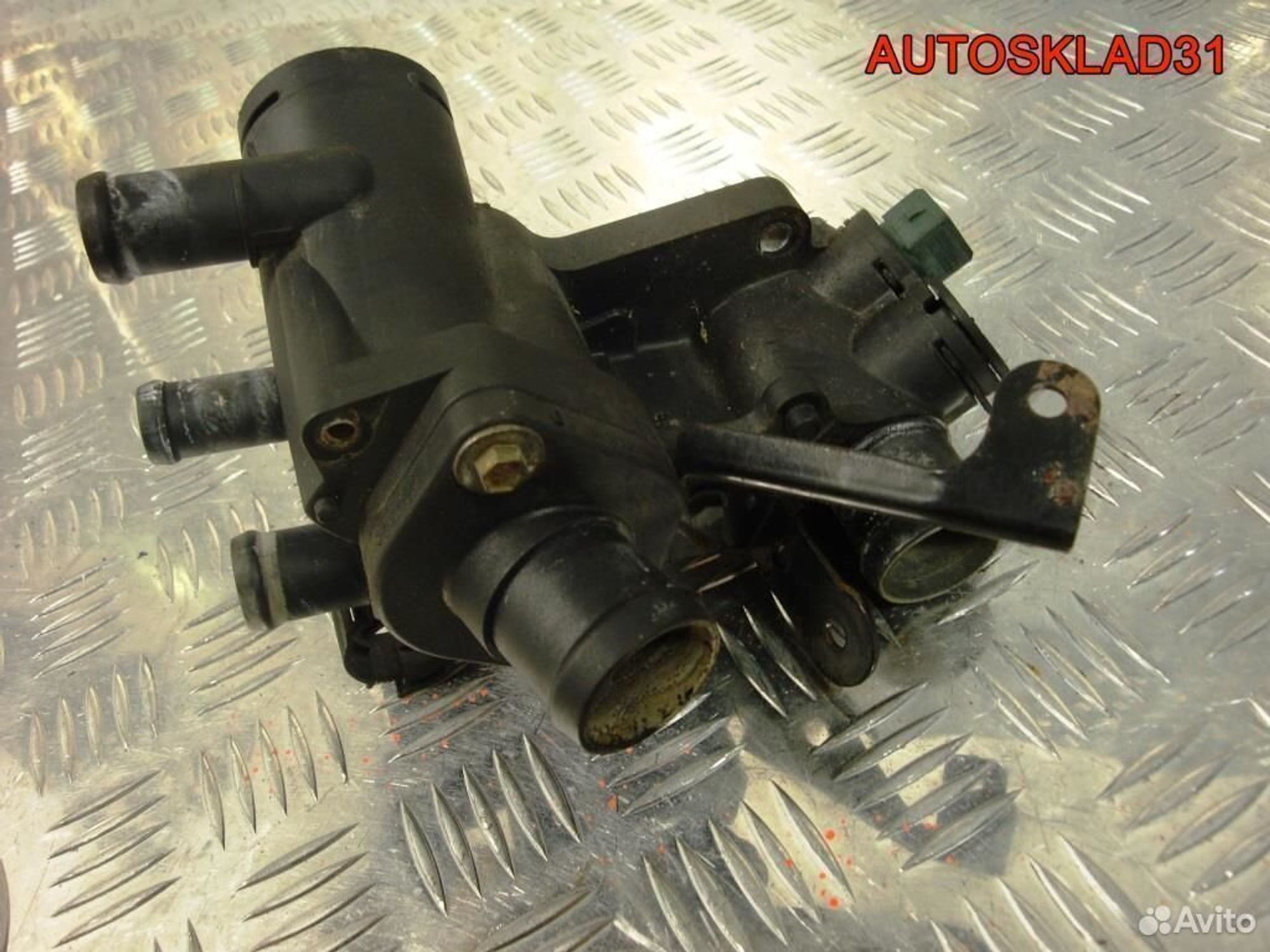 Корпус термостата Volkswagen Polo 032121111NQ, 900 рублей, Дубовое