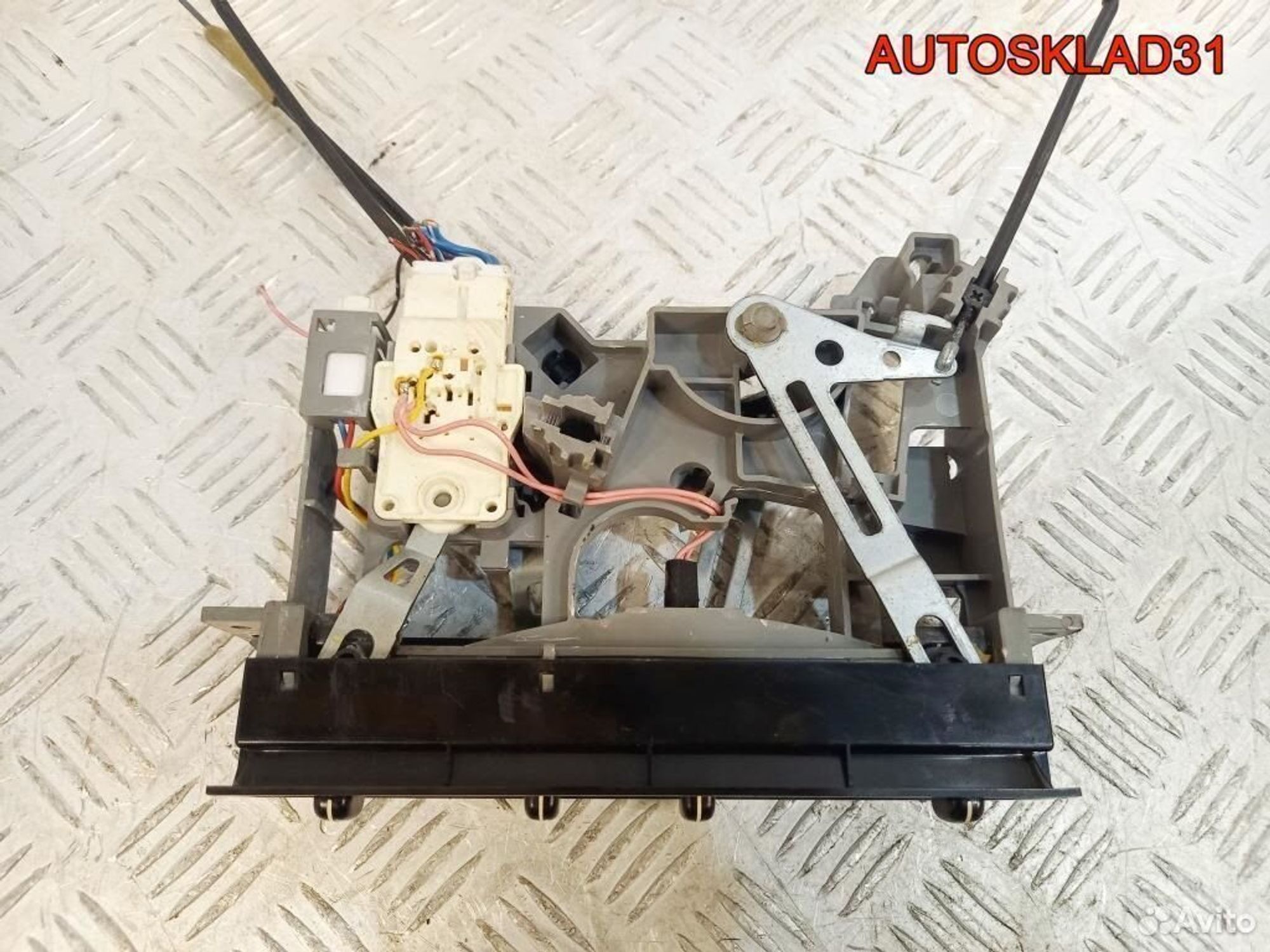 Блок управления отопителем Mazda 323 BA bc1m61190b, 2900 рублей, Дубовое