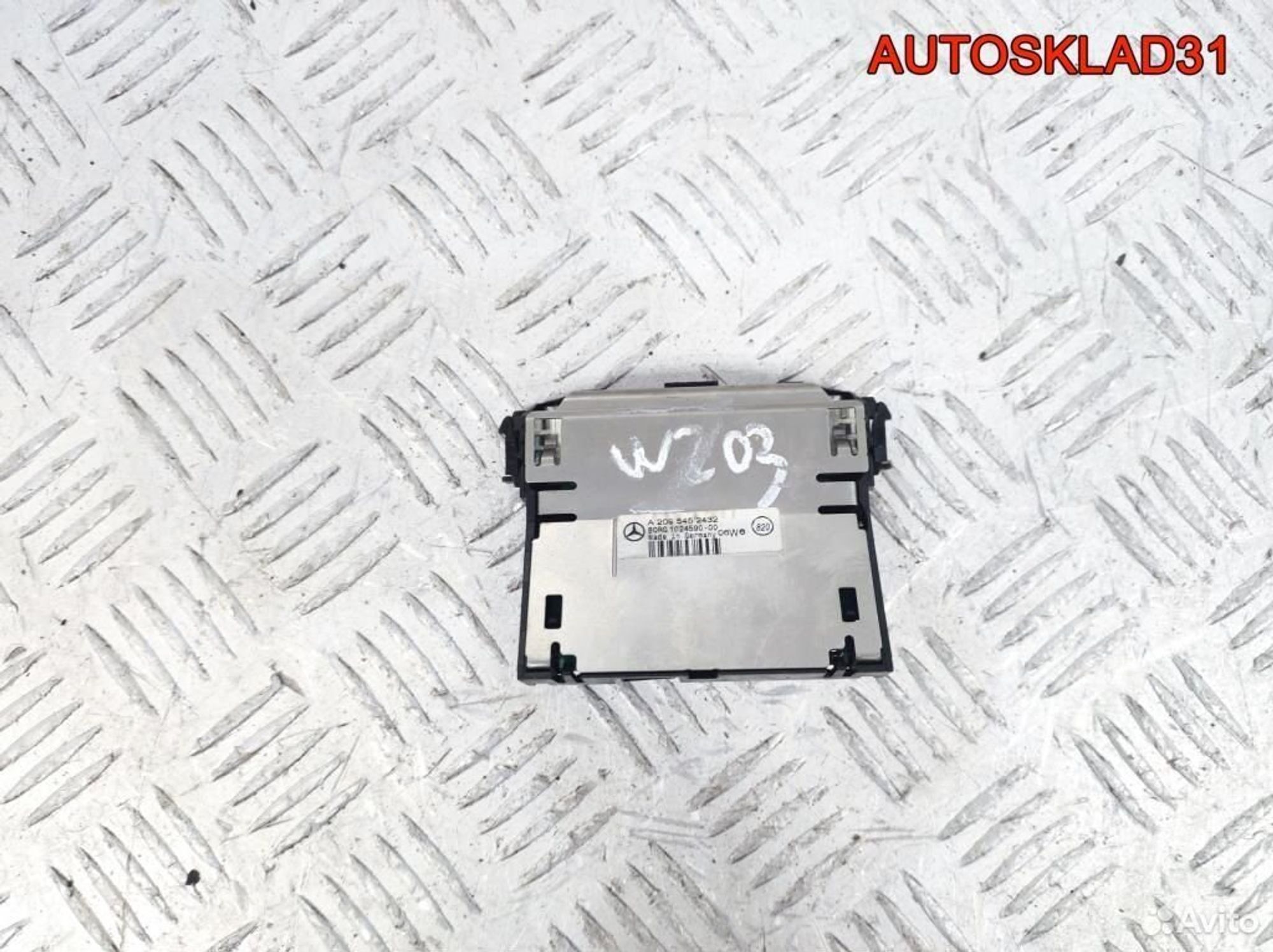 Дисплей информационный Mercedes W203 A2095452432, 1100 рублей, Дубовое