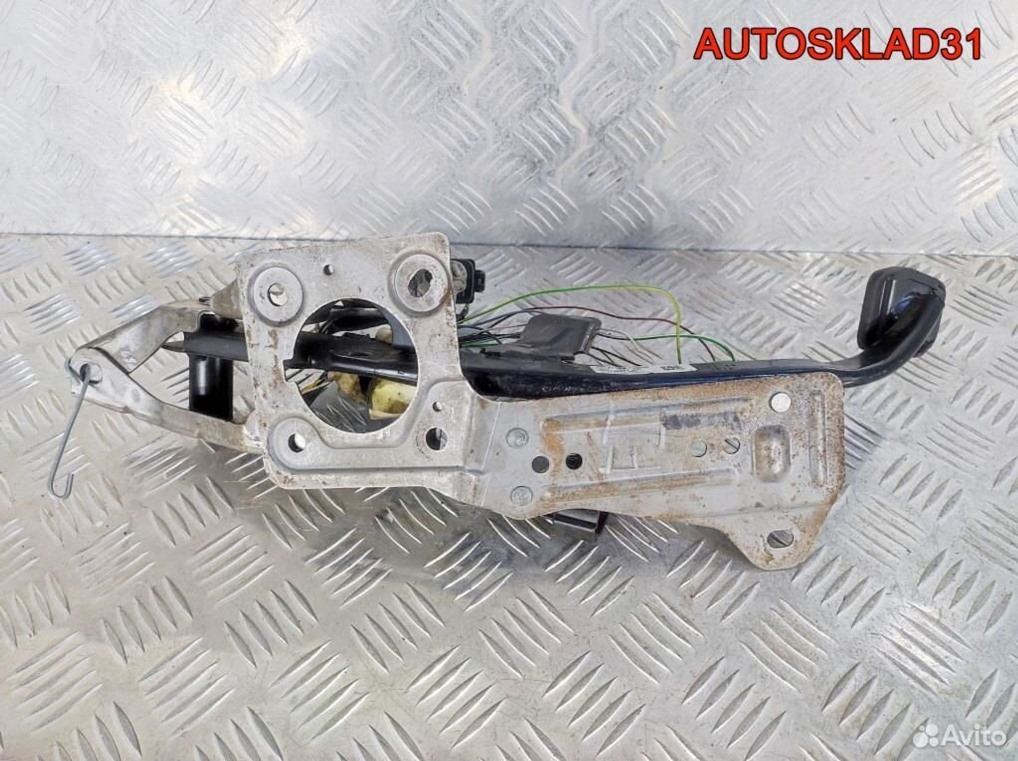Педаль тормоза МКПП Ford Focus 2 4M512467AN, 1100 рублей, Дубовое