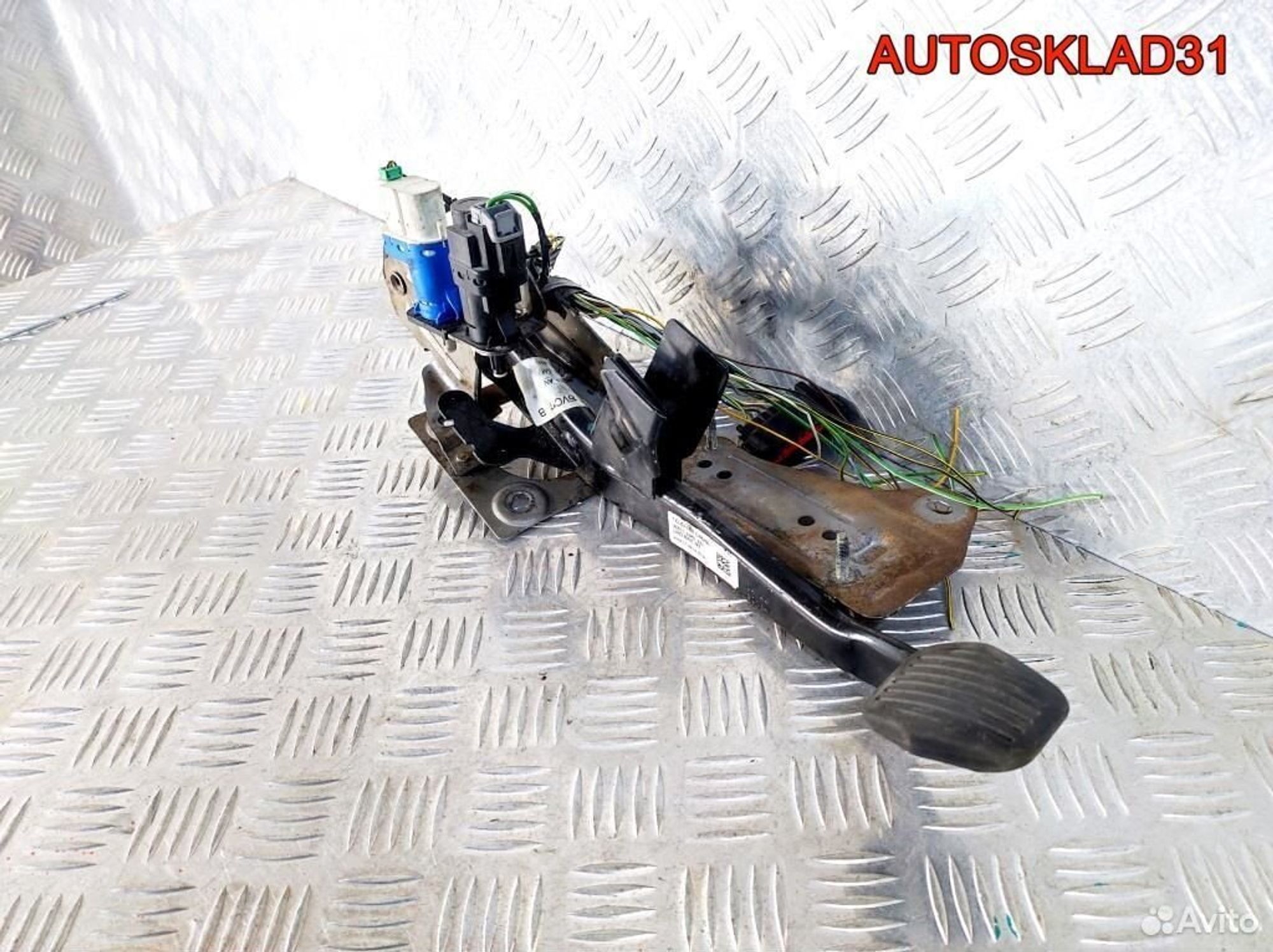 Педаль тормоза МКПП Ford Focus 2 4M512467AN, 1100 рублей, Дубовое