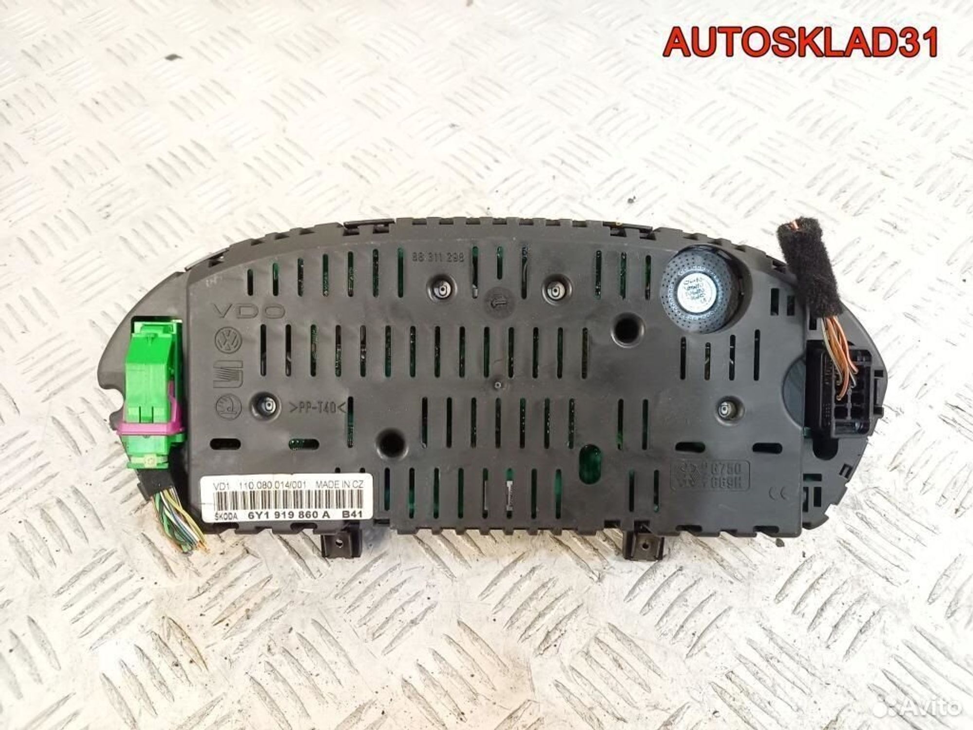 Панель приборов Skoda Fabia 6Y1919860A дизель, 2400 рублей, Дубовое