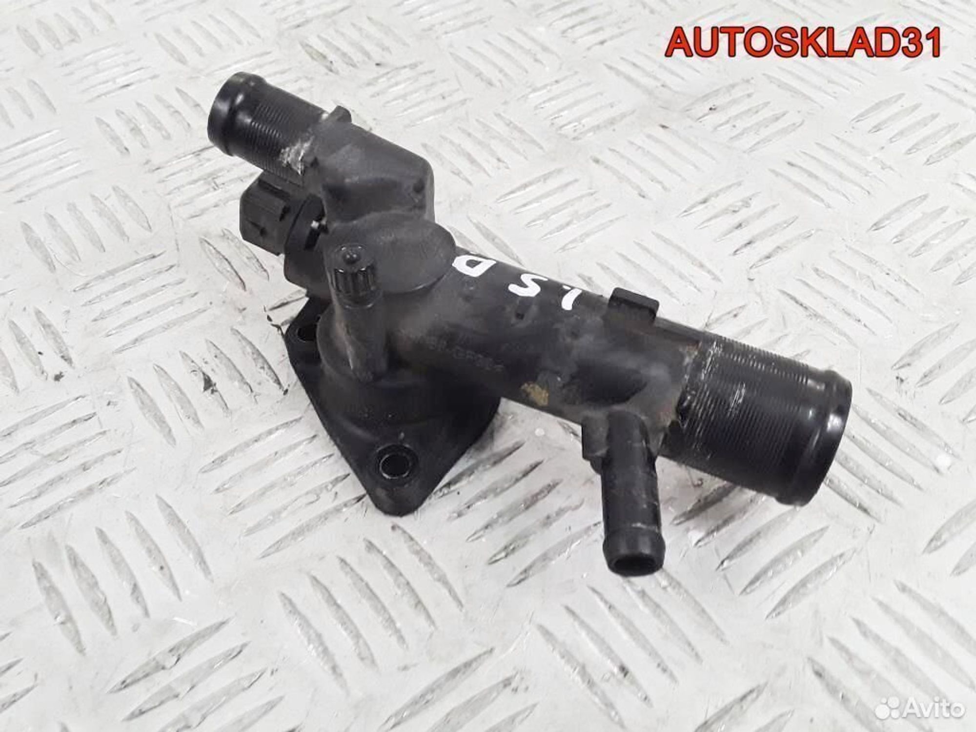 Корпус термостата Renault Sandero K9K 8200954288, 1700 рублей, Дубовое