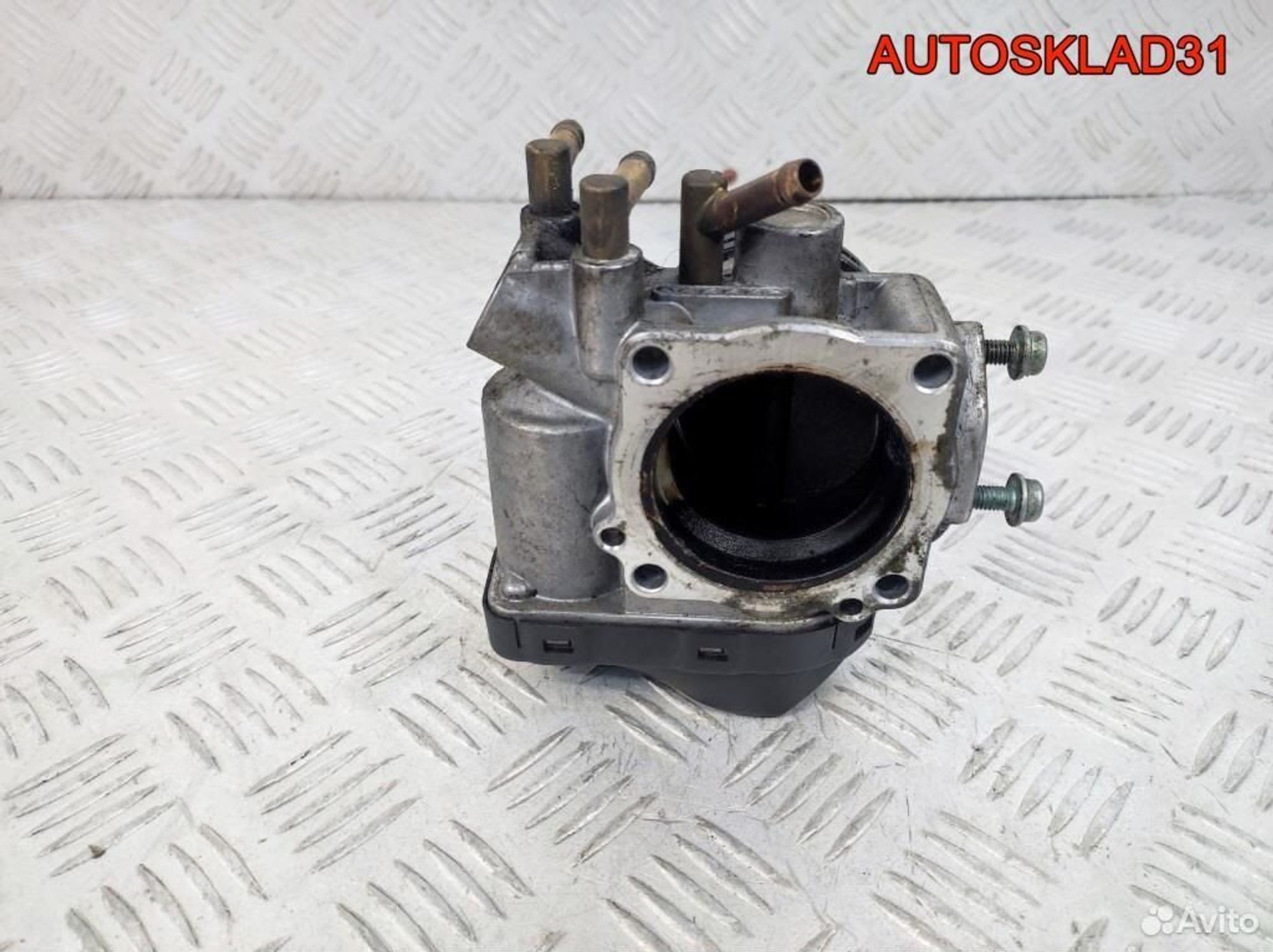 Дроссельная заслонка Volkswagen Golf 4 06A133062A, 4100 рублей, Дубовое