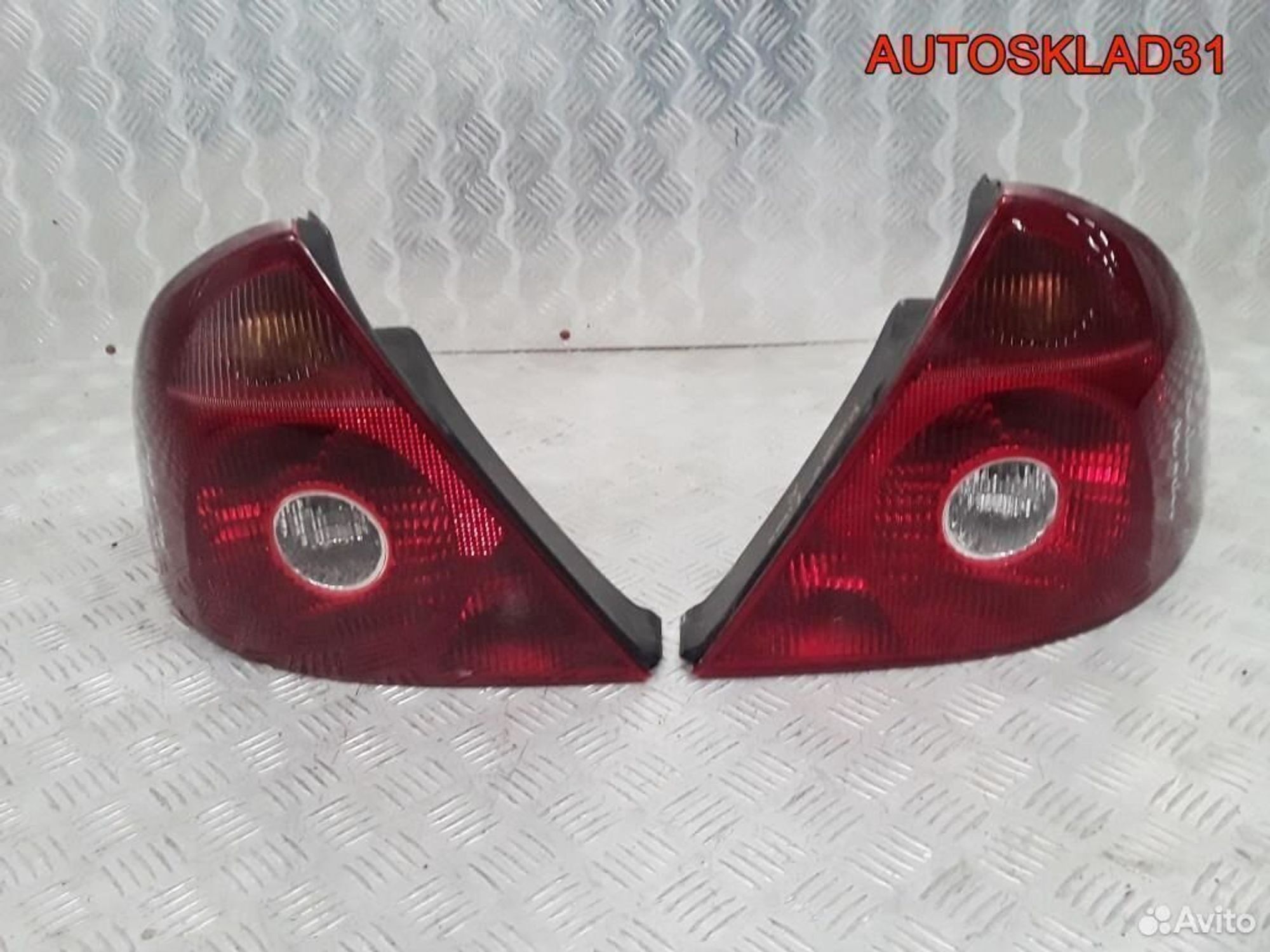 Фонарь задний Ford Mondeo 3 Седан 1S7113405A, 2600 рублей, Дубовое