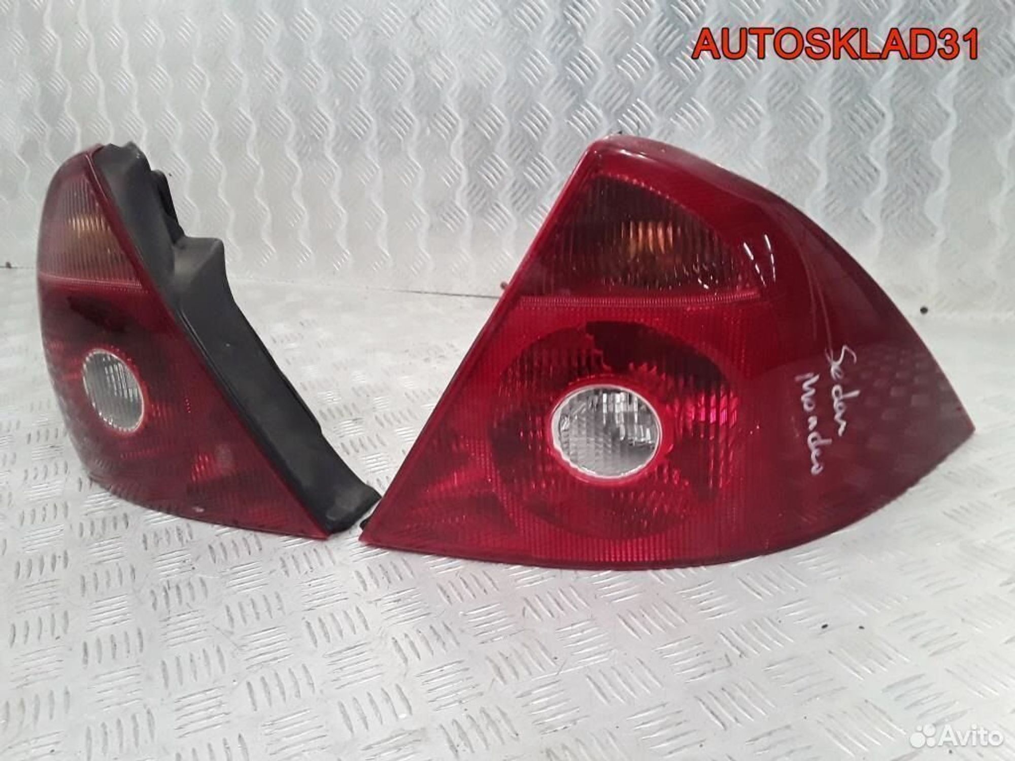 Фонарь задний Ford Mondeo 3 Седан 1S7113405A, 2600 рублей, Дубовое