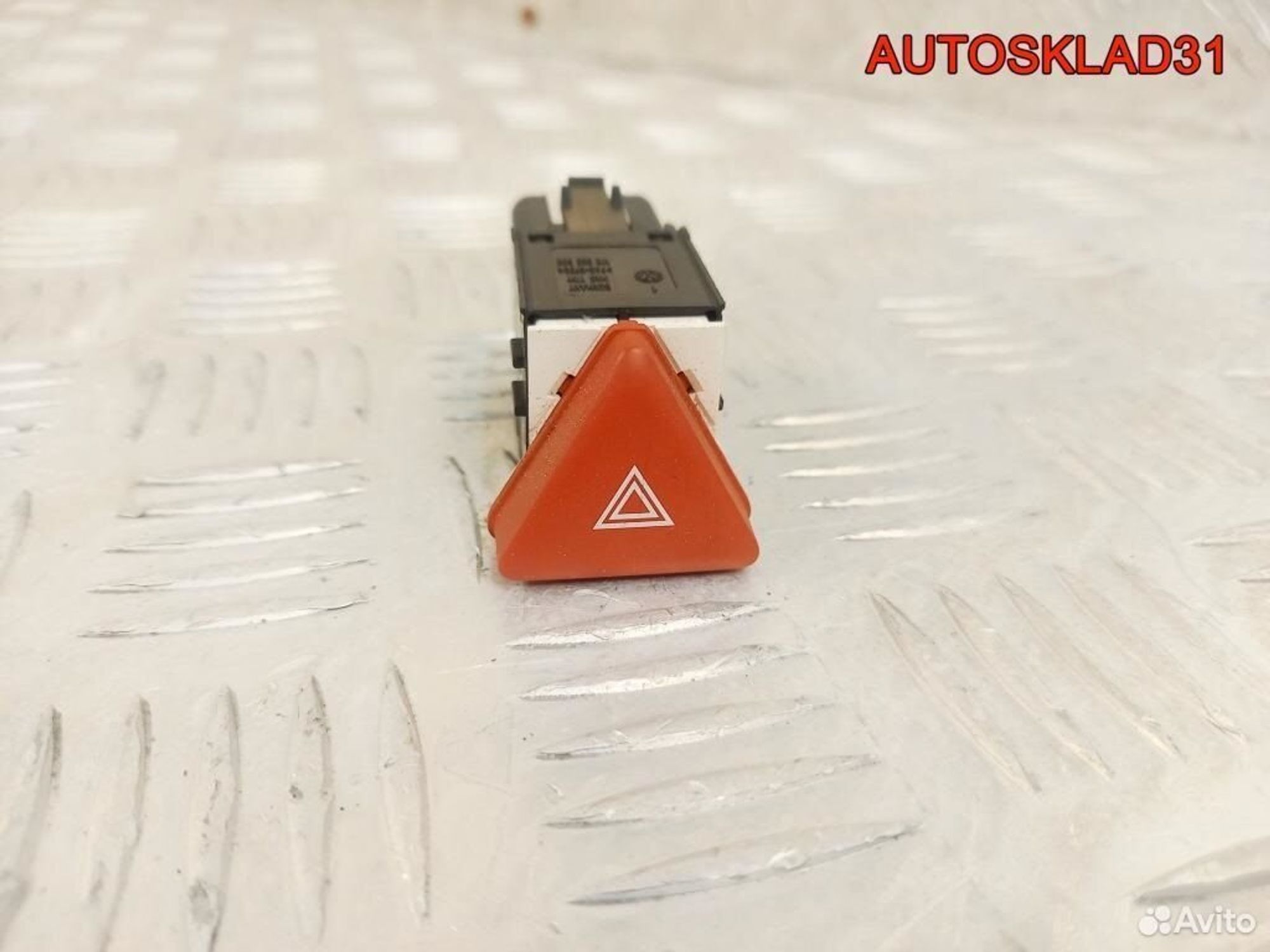 Кнопка аварийной сигнализации VW Touran, 600 рублей, Дубовое