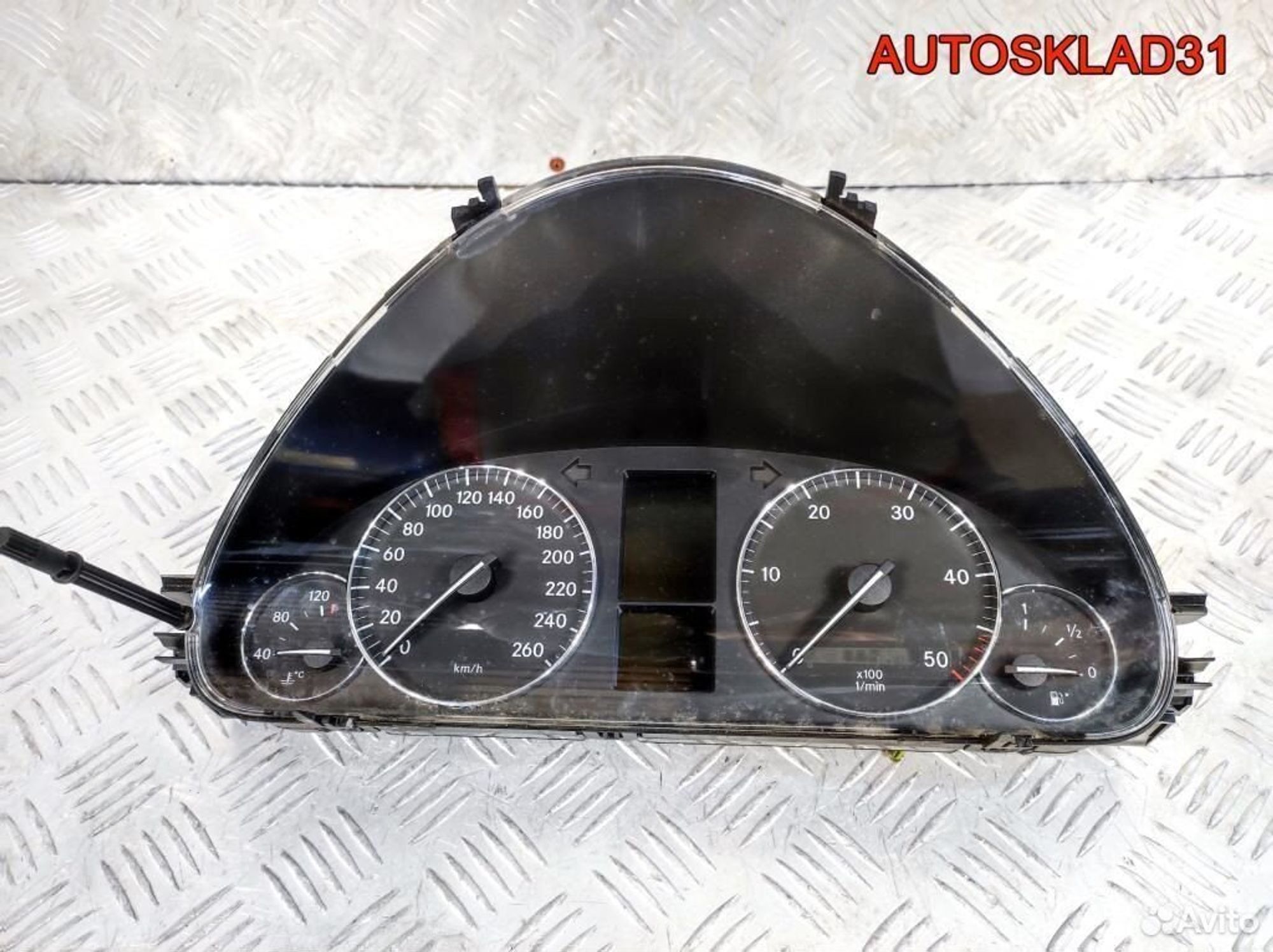 Панель приборов Mercedes Benz W203 A2035409547, 9200 рублей, Дубовое