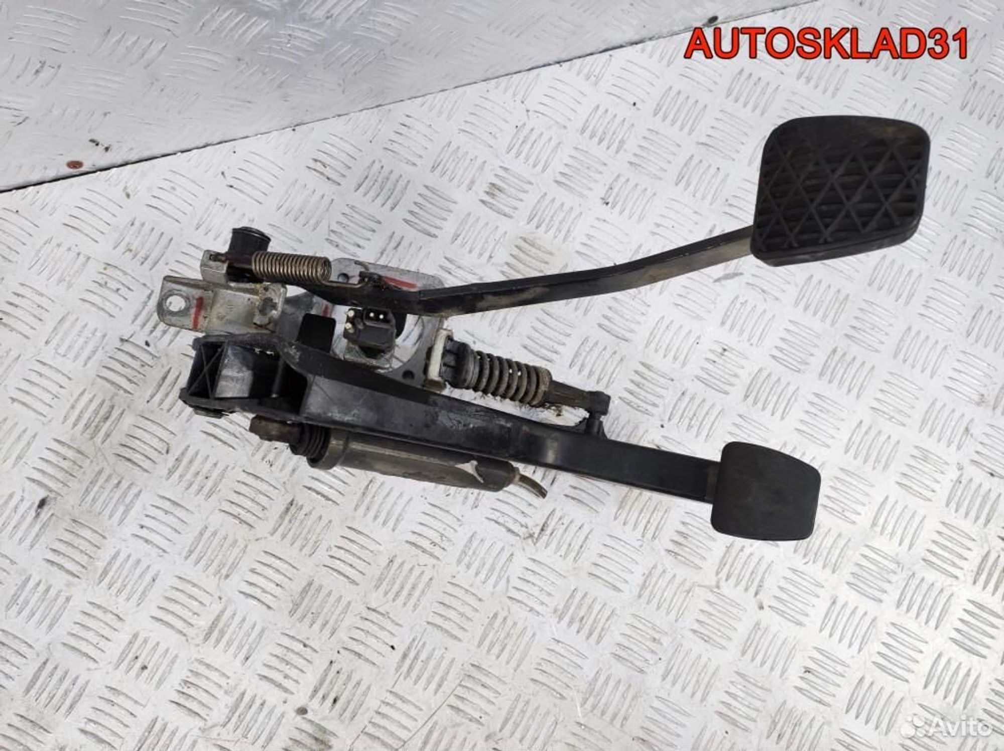 Блок педалей МКПП Mercedes Benz W202 A2022901516, 2100 рублей, Дубовое