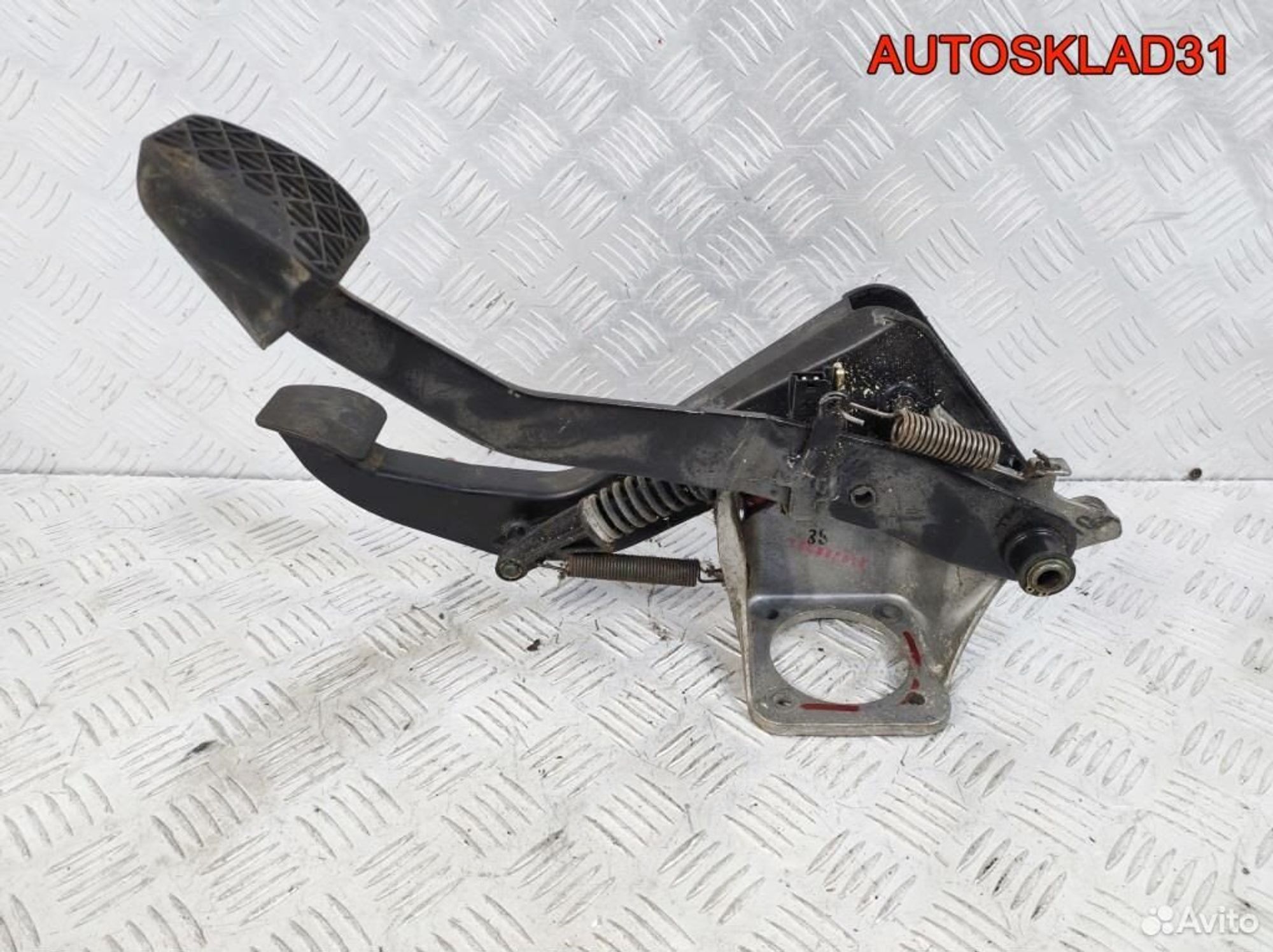 Блок педалей МКПП Mercedes Benz W202 A2022901516, 2100 рублей, Дубовое