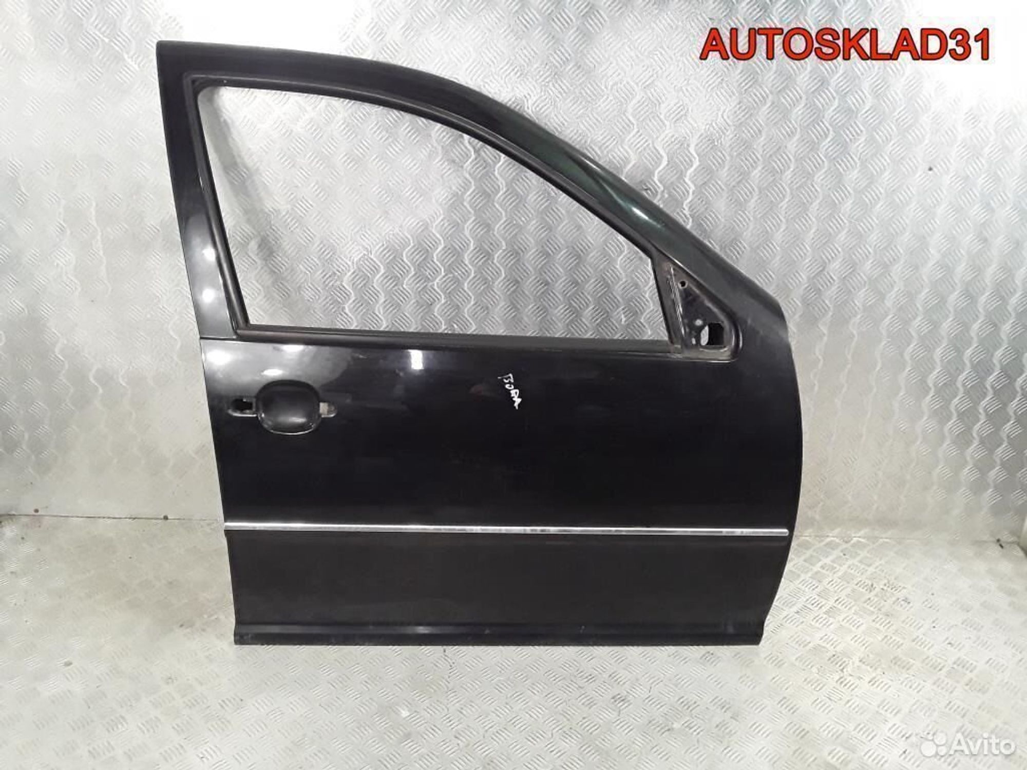 Дверь правая передняя Голая VW Bora 1J4831056D, 4900 рублей, Дубовое